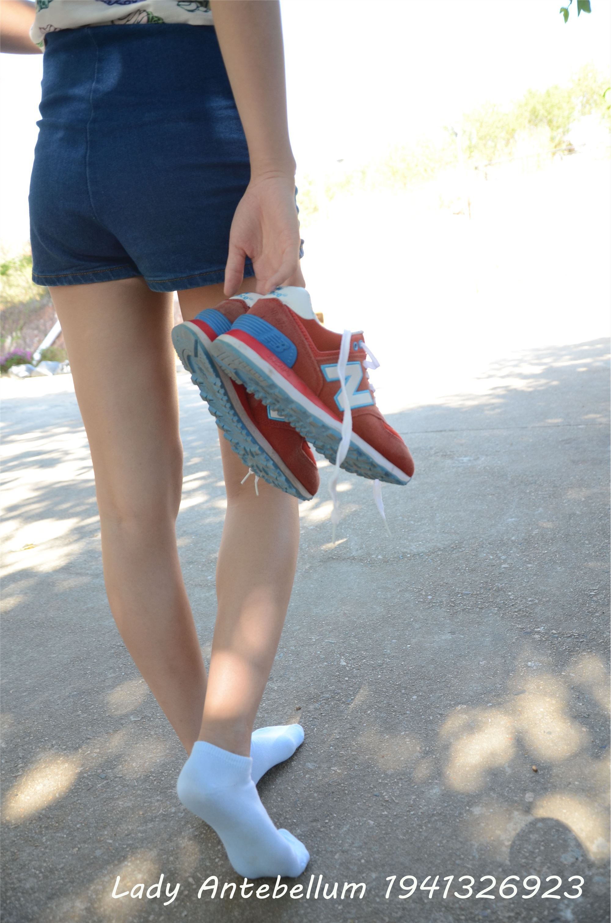 战前女神  恋足美腿棉袜女神级摄影套图 100