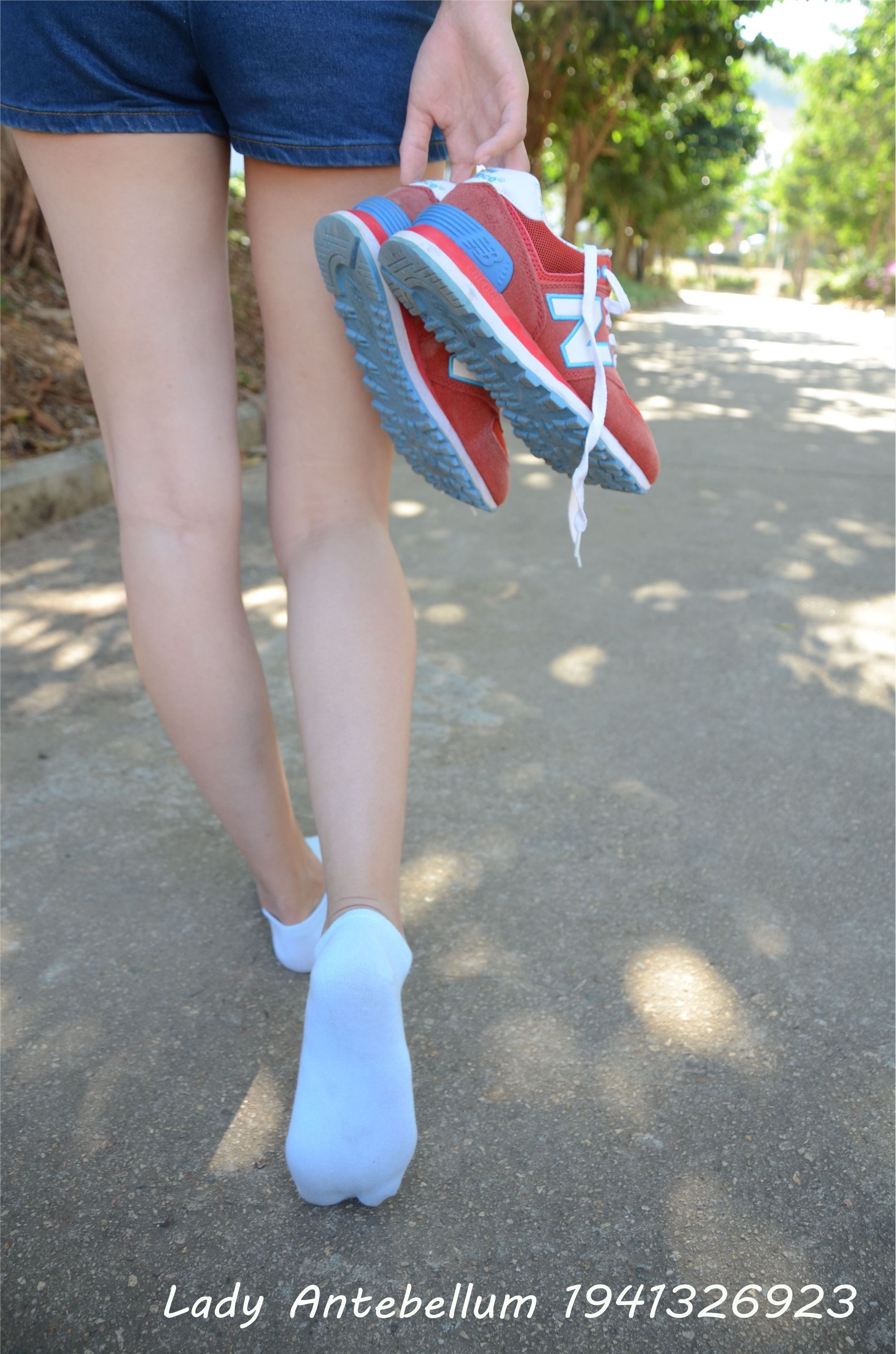 战前女神  恋足美腿棉袜女神级摄影套图 100