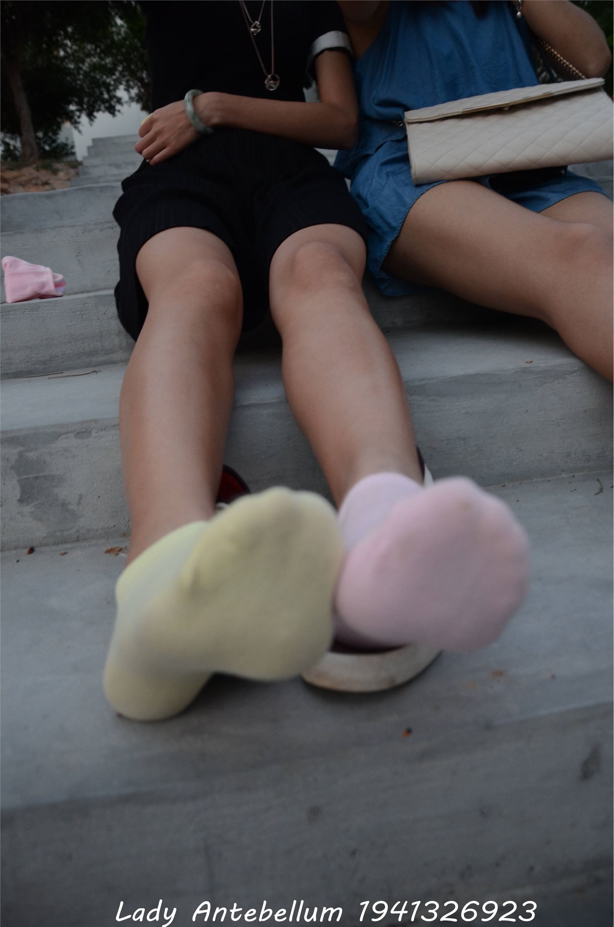 战前女神  恋足美腿棉袜女神级摄影套图 101