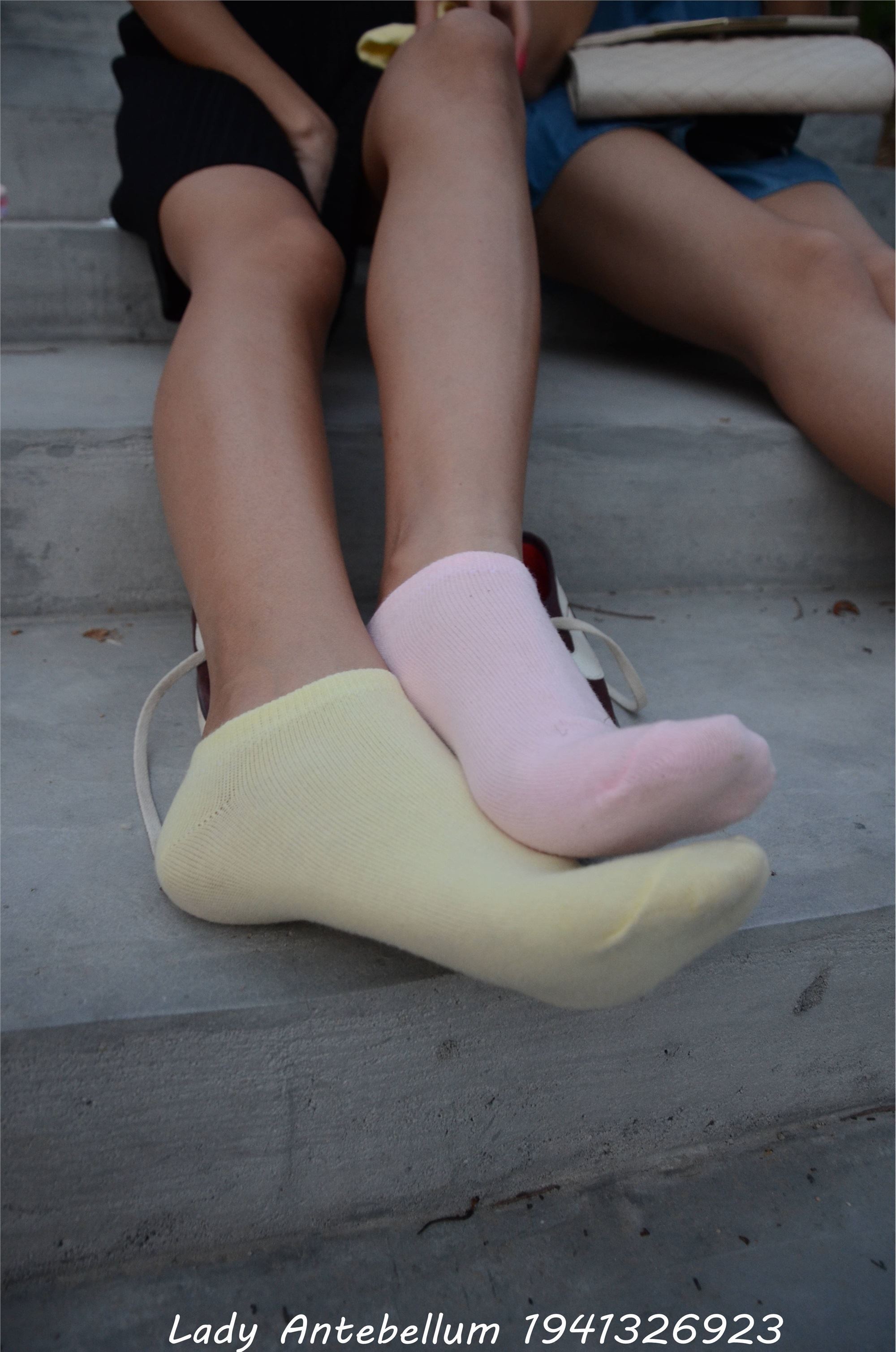 战前女神  恋足美腿棉袜女神级摄影套图 101