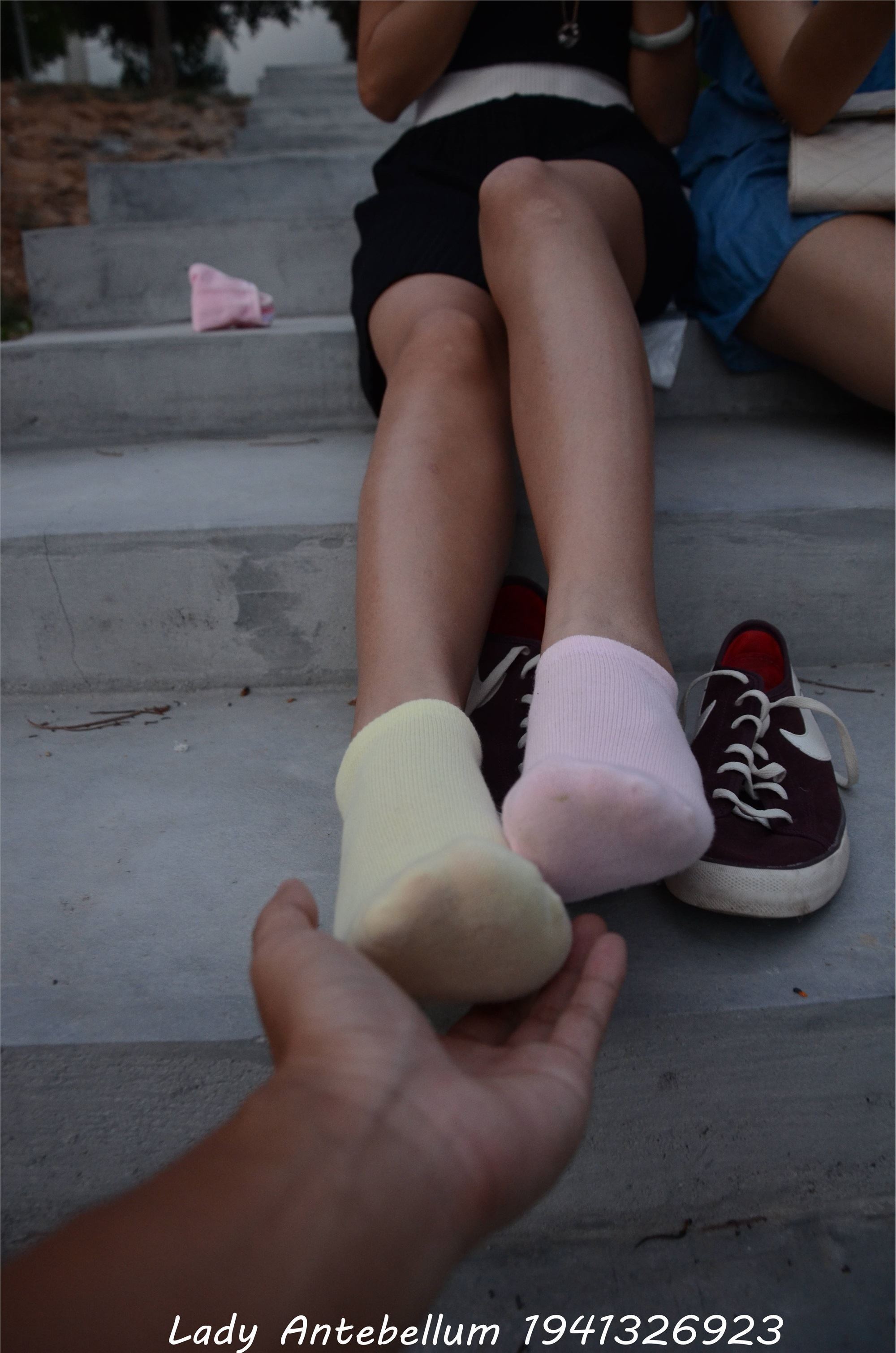 战前女神  恋足美腿棉袜女神级摄影套图 101