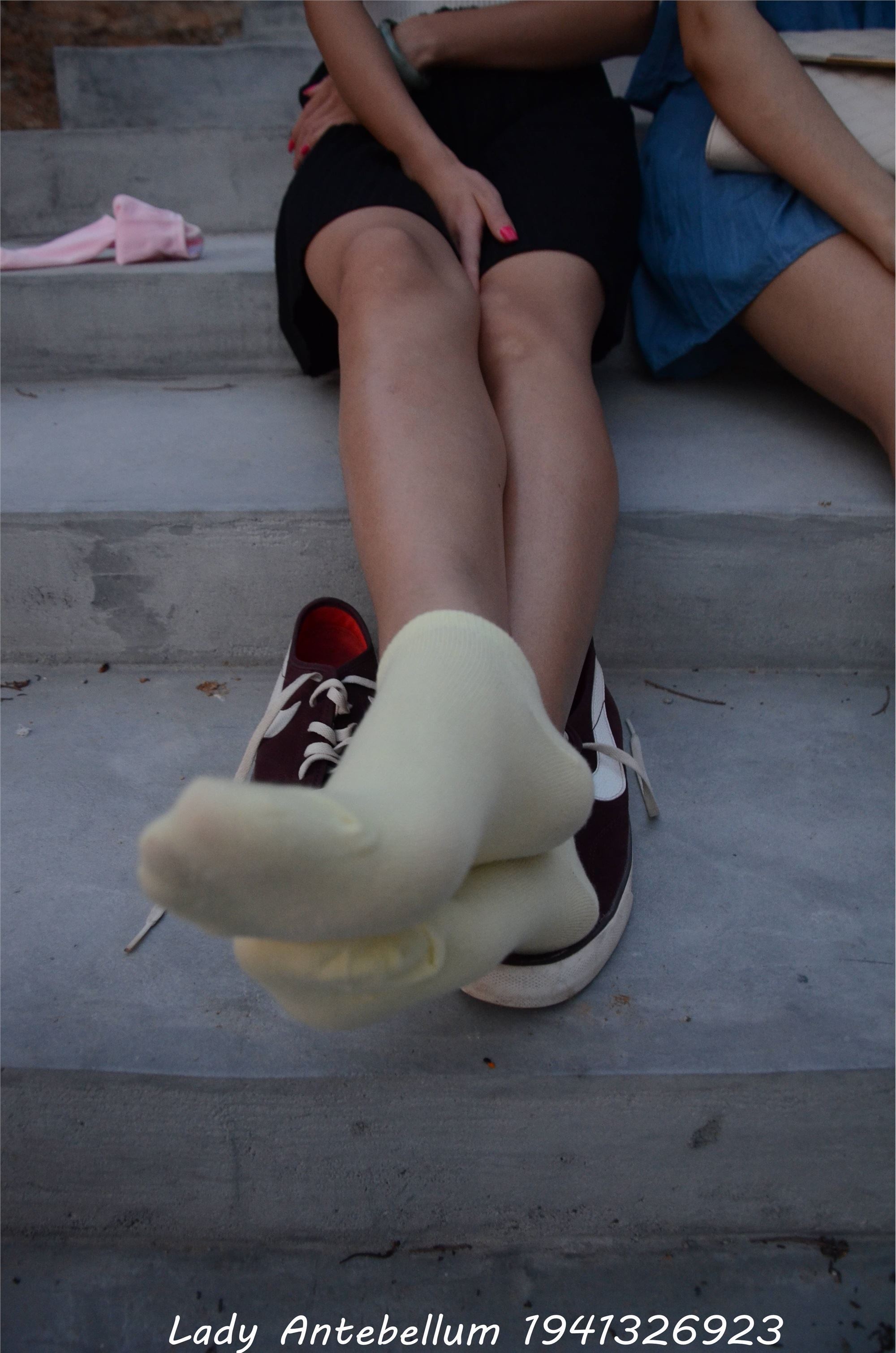 战前女神  恋足美腿棉袜女神级摄影套图 101