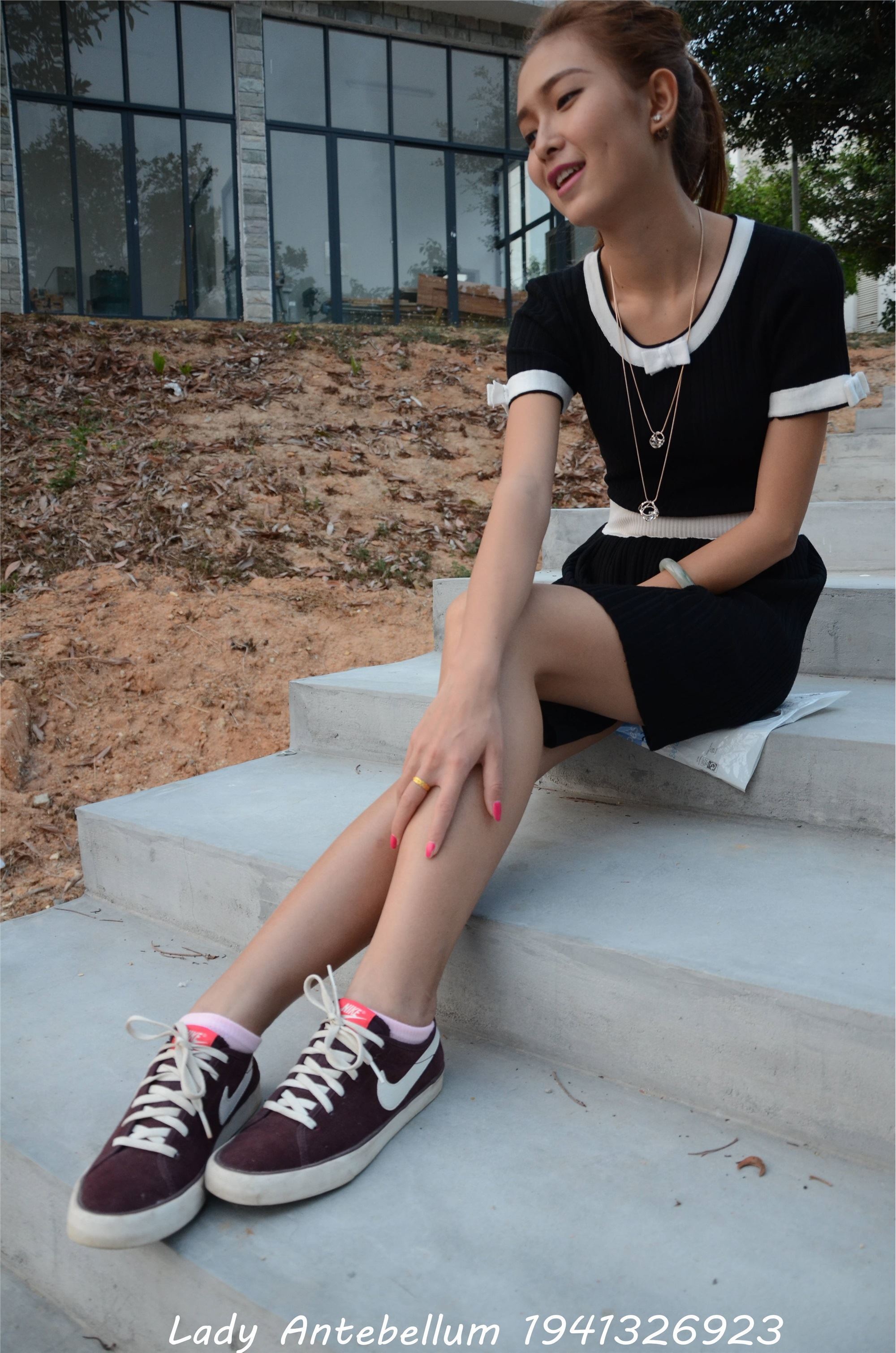 战前女神  恋足美腿棉袜女神级摄影套图 101