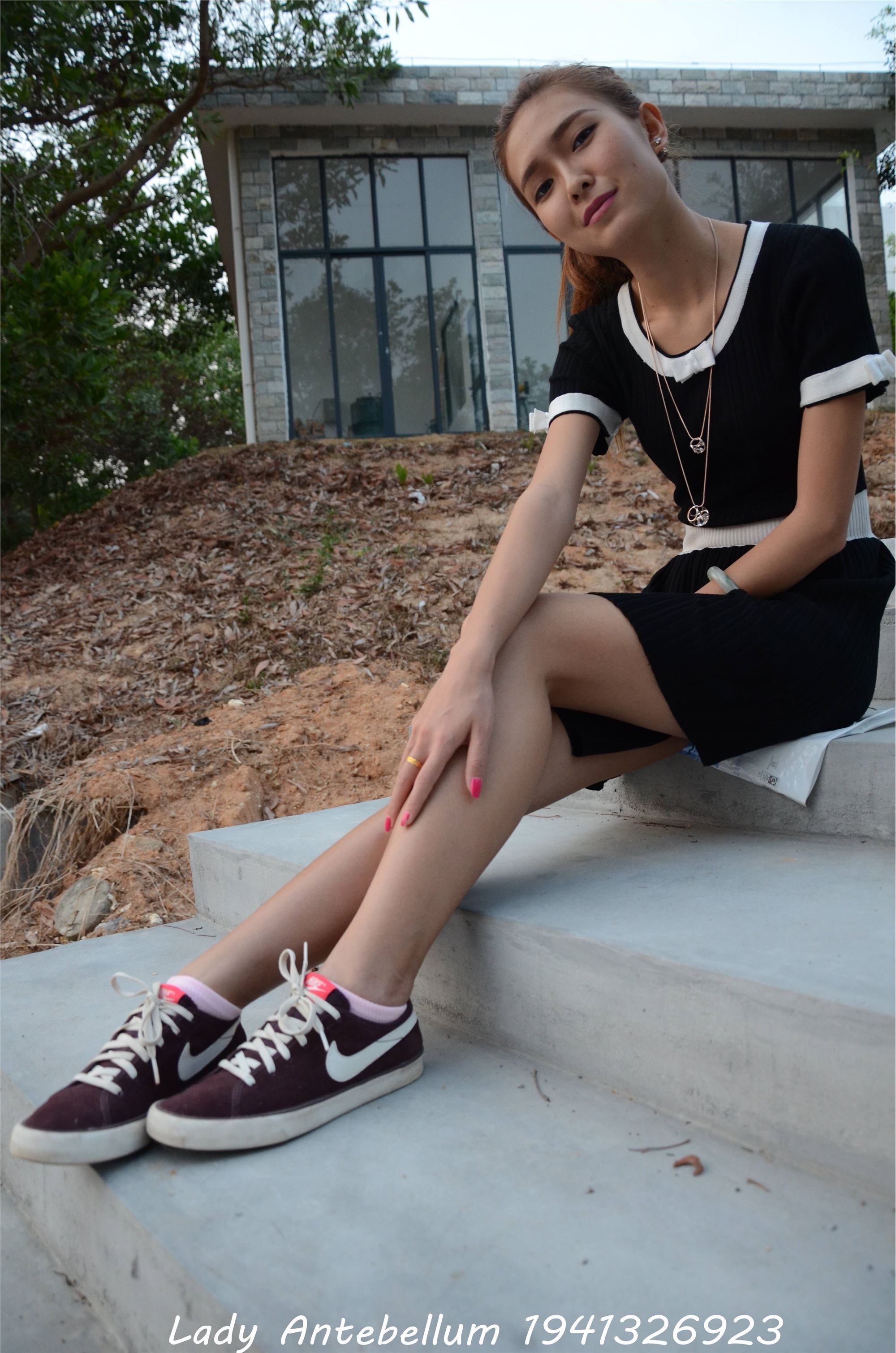 战前女神  恋足美腿棉袜女神级摄影套图 101