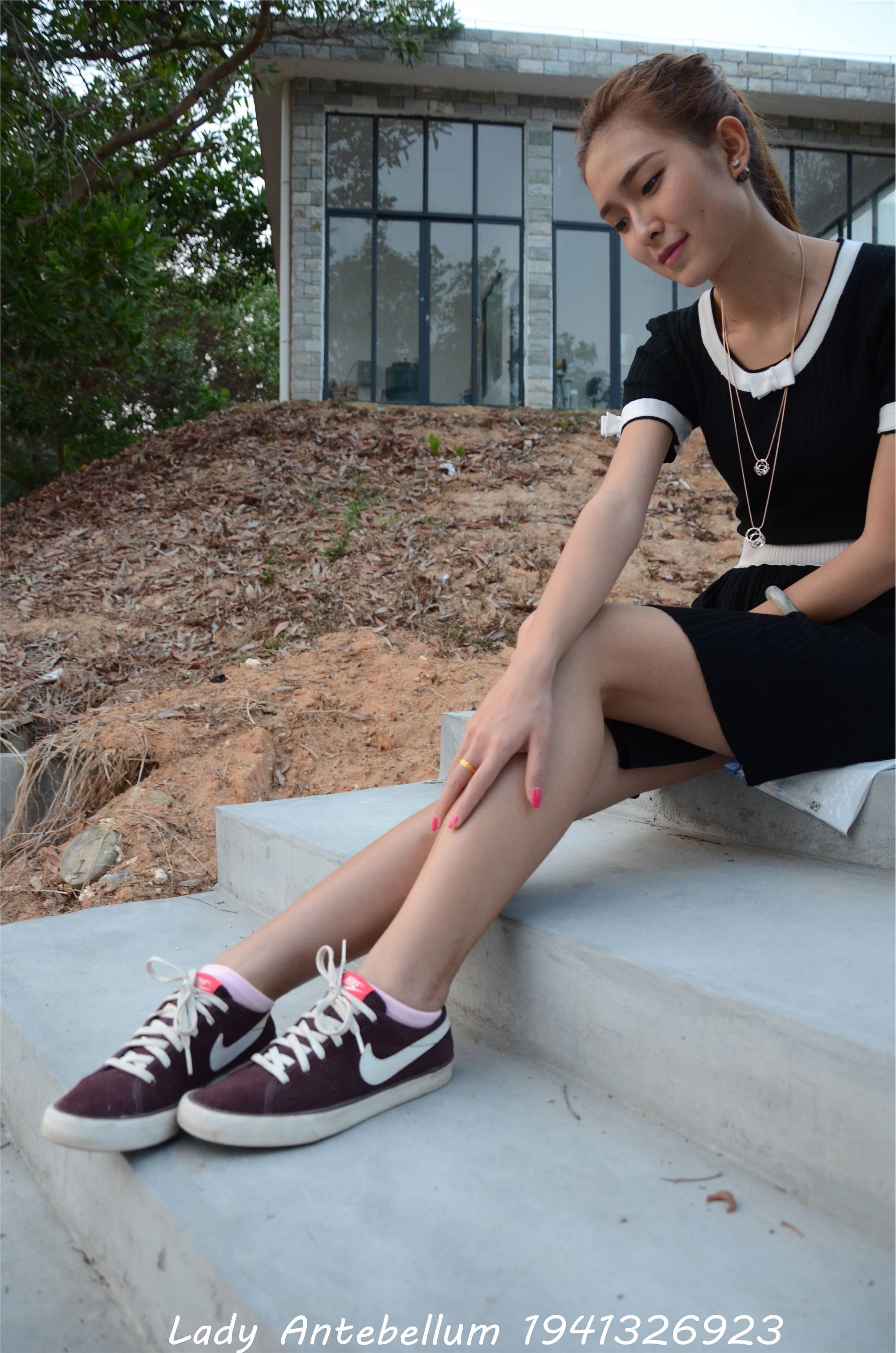 战前女神  恋足美腿棉袜女神级摄影套图 101