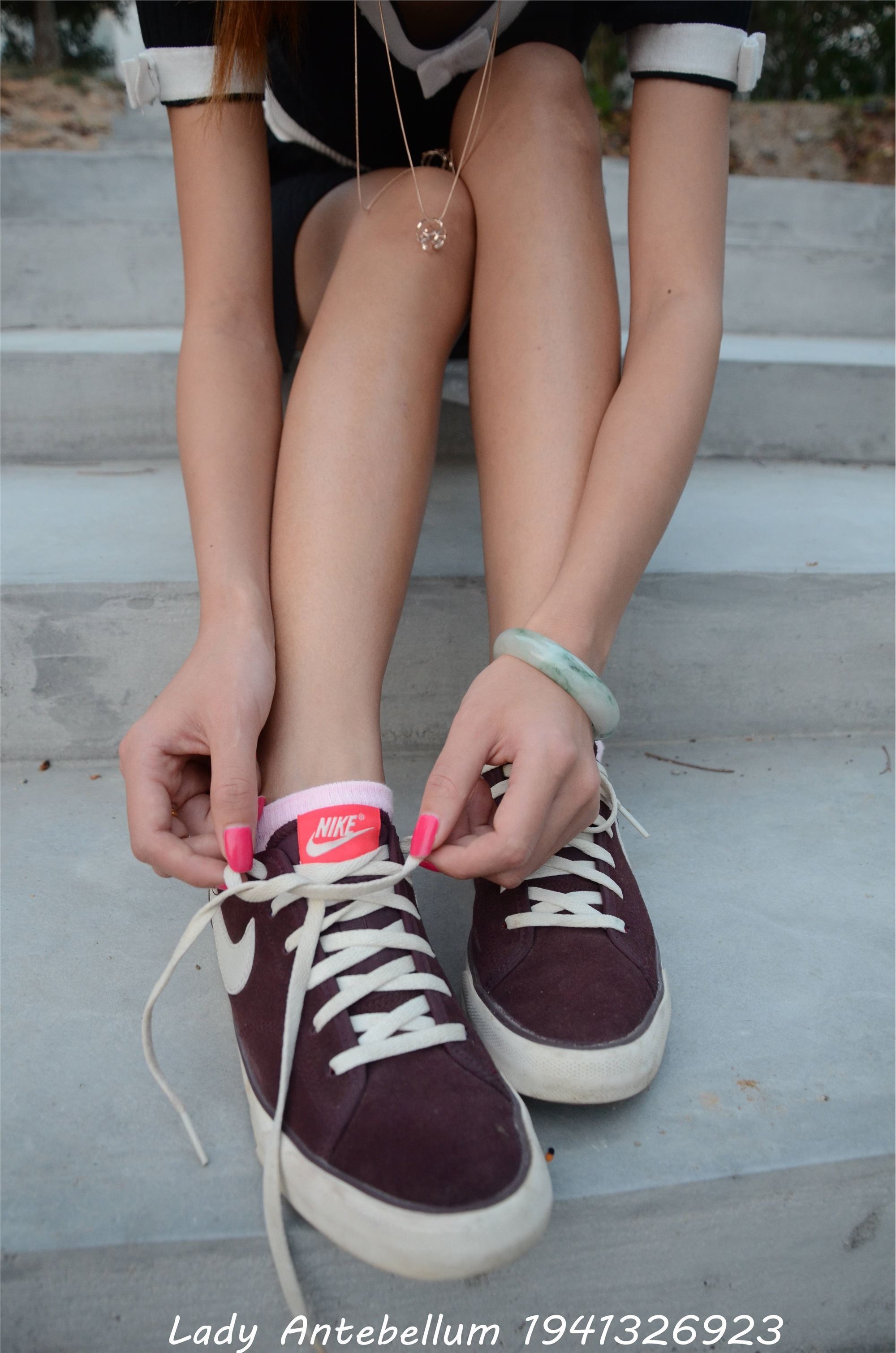 战前女神  恋足美腿棉袜女神级摄影套图 101