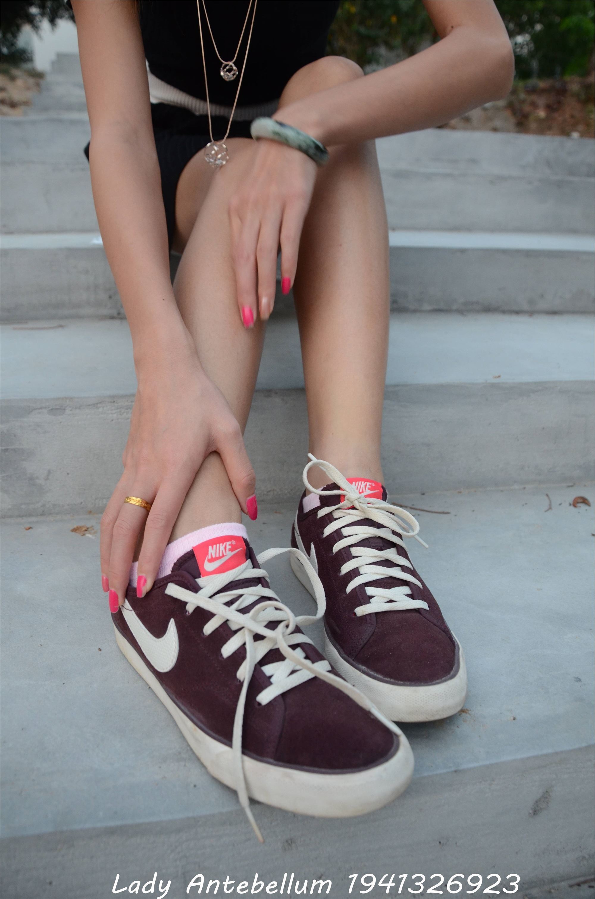 战前女神  恋足美腿棉袜女神级摄影套图 101