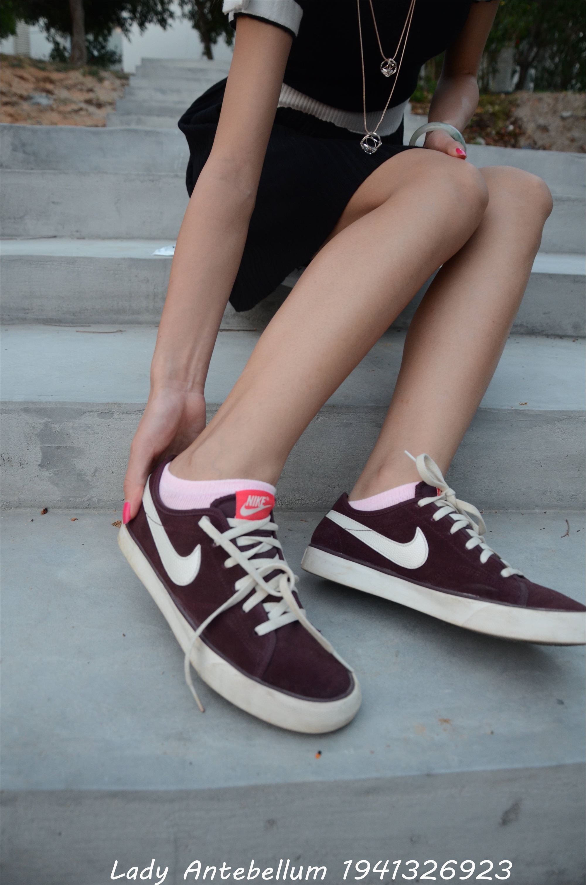 战前女神  恋足美腿棉袜女神级摄影套图 101