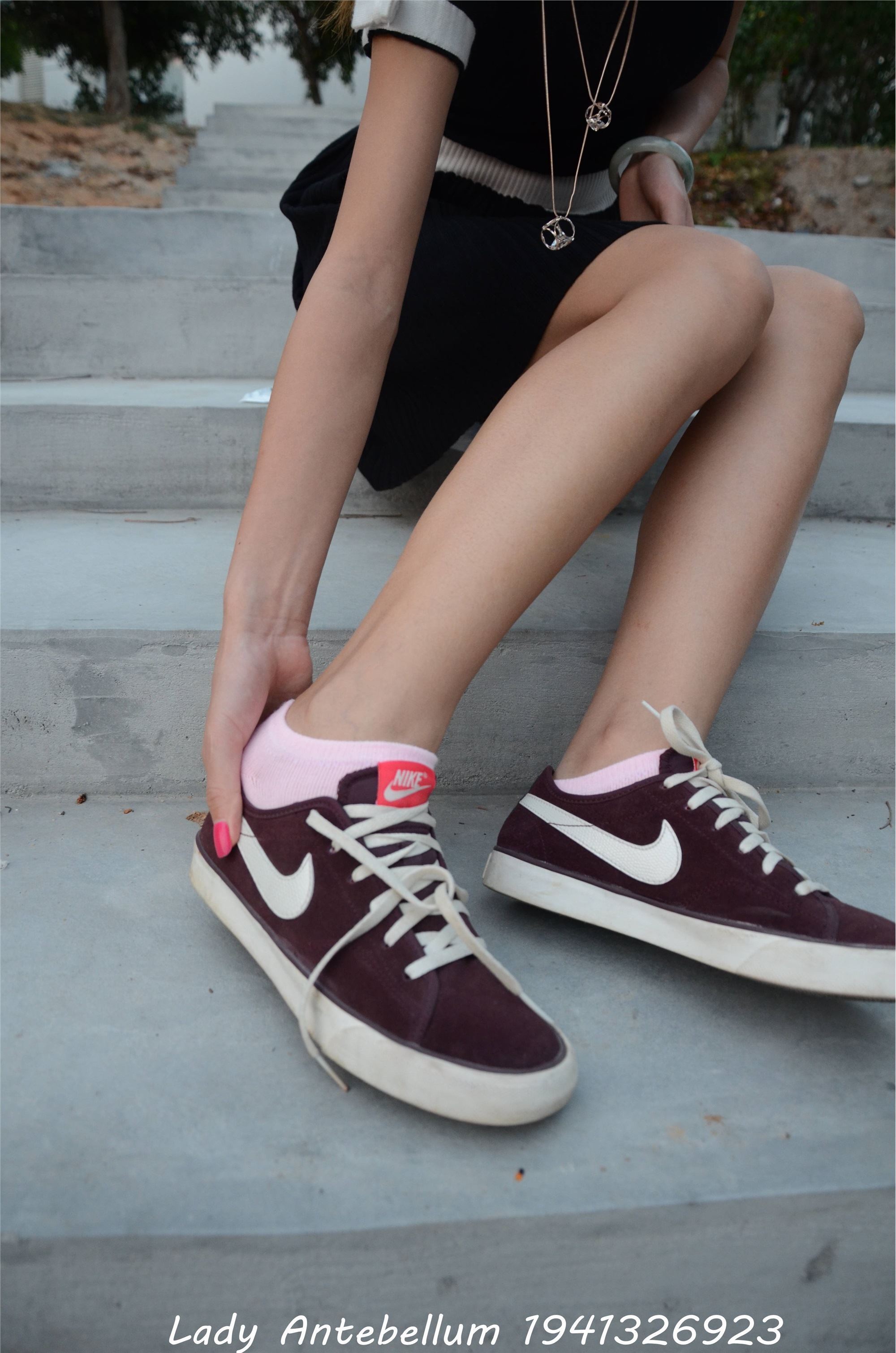 战前女神  恋足美腿棉袜女神级摄影套图 101