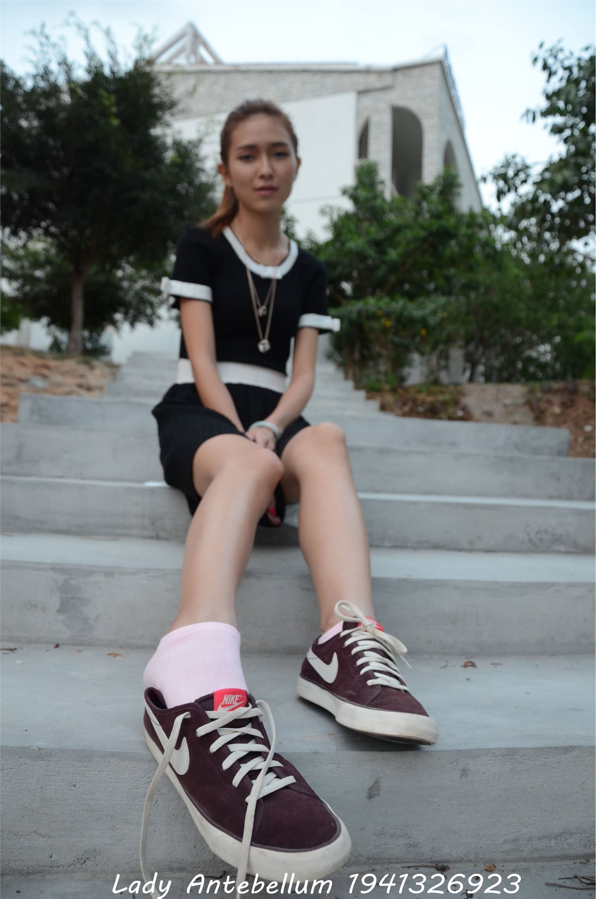 战前女神  恋足美腿棉袜女神级摄影套图 101