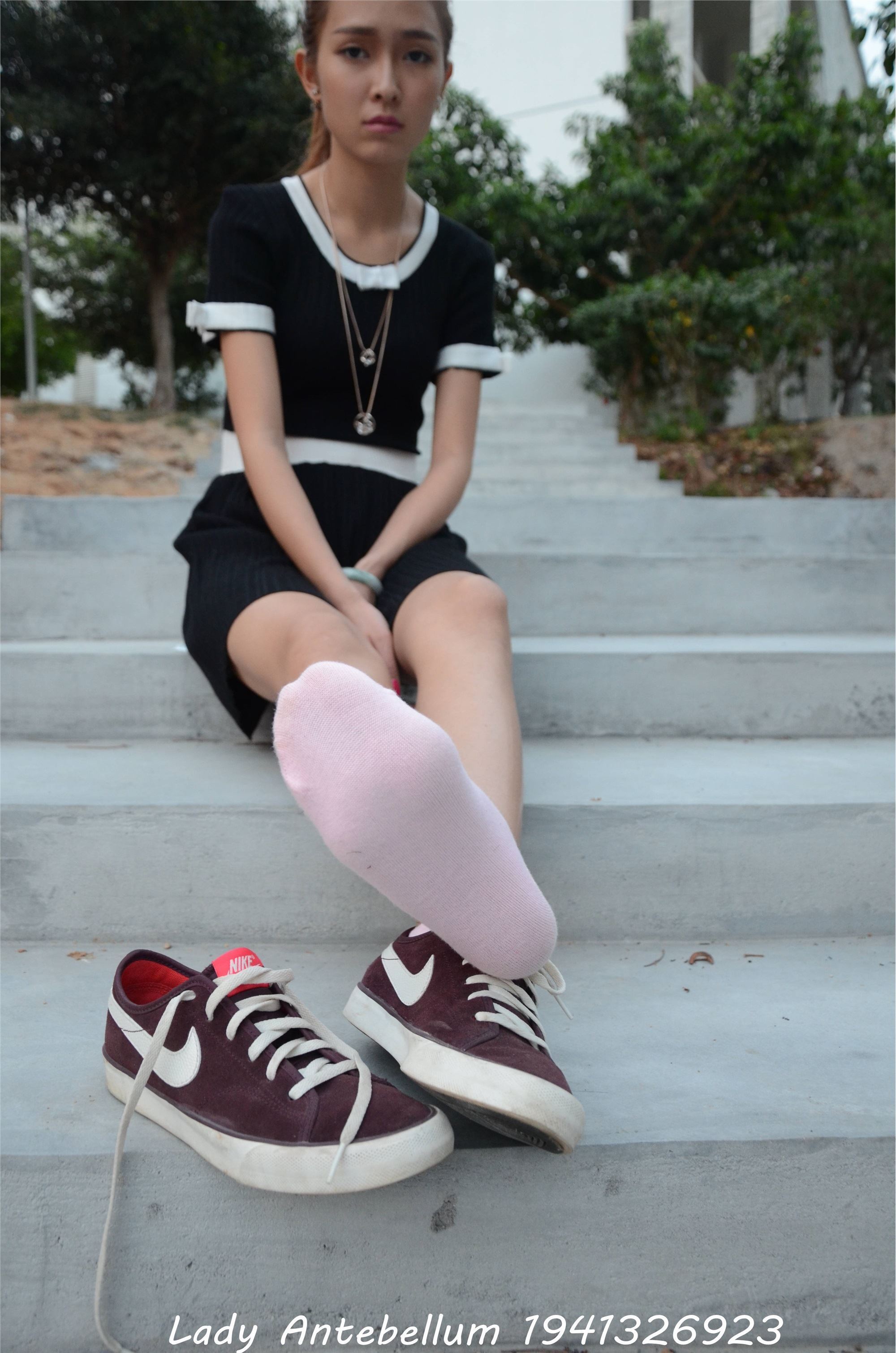 战前女神  恋足美腿棉袜女神级摄影套图 101