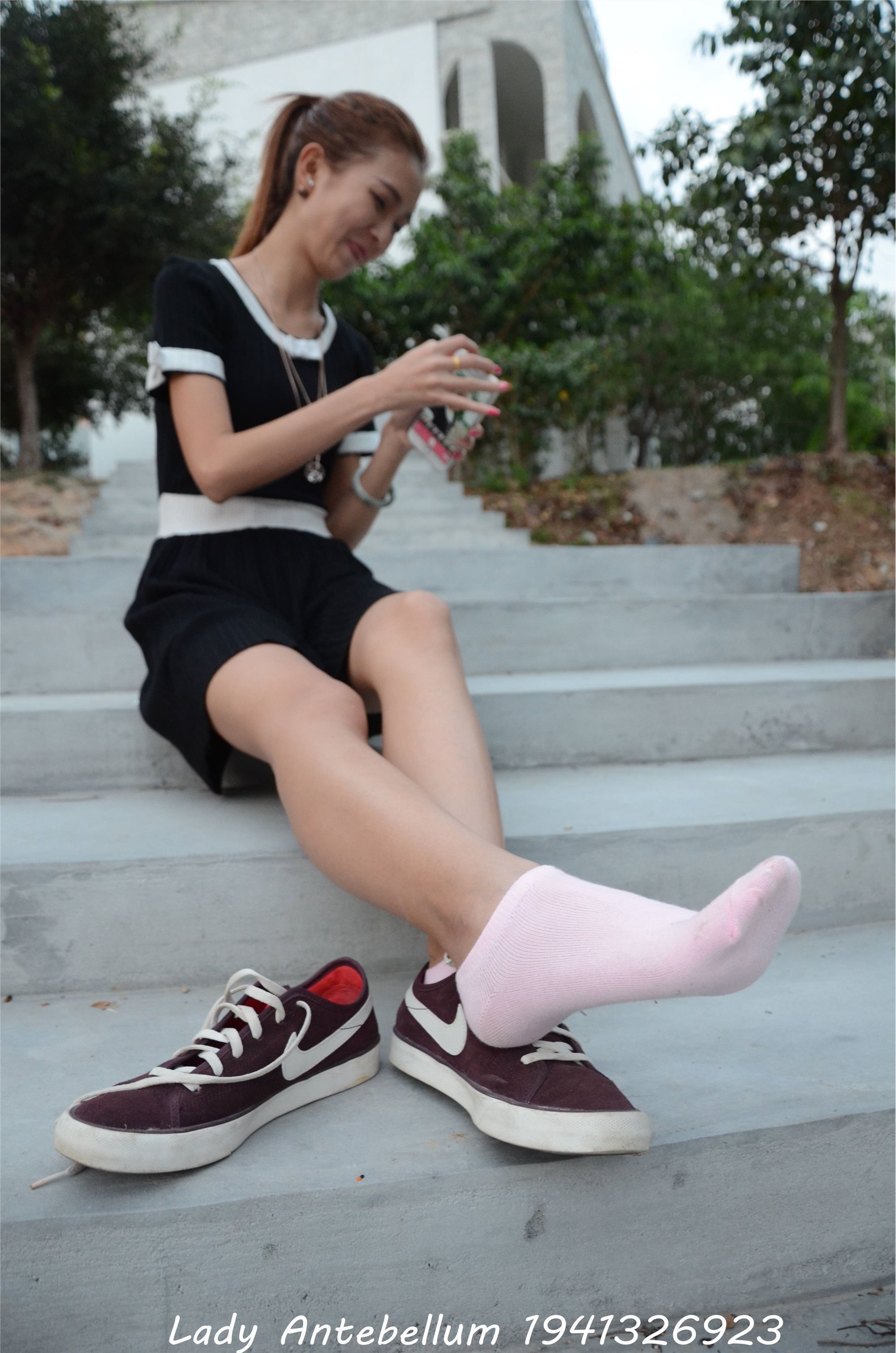 战前女神  恋足美腿棉袜女神级摄影套图 101