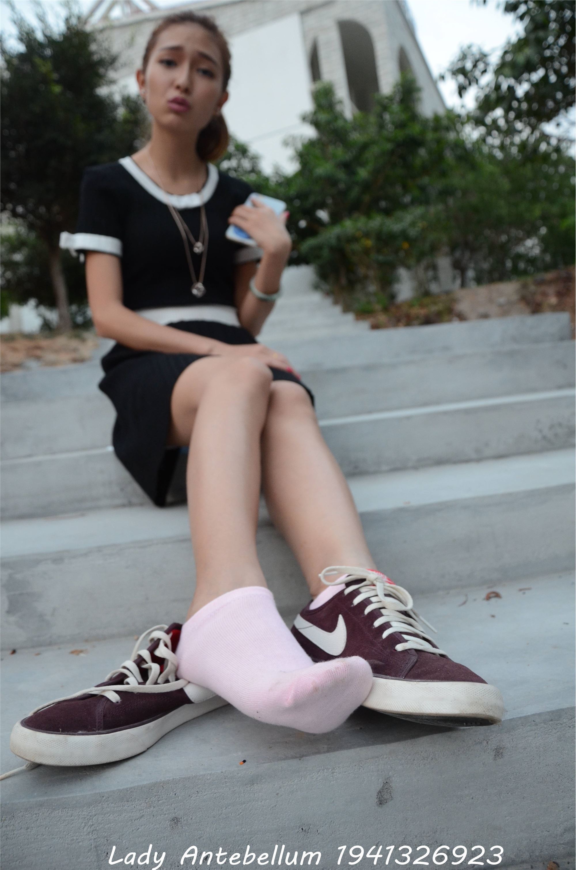 战前女神  恋足美腿棉袜女神级摄影套图 101