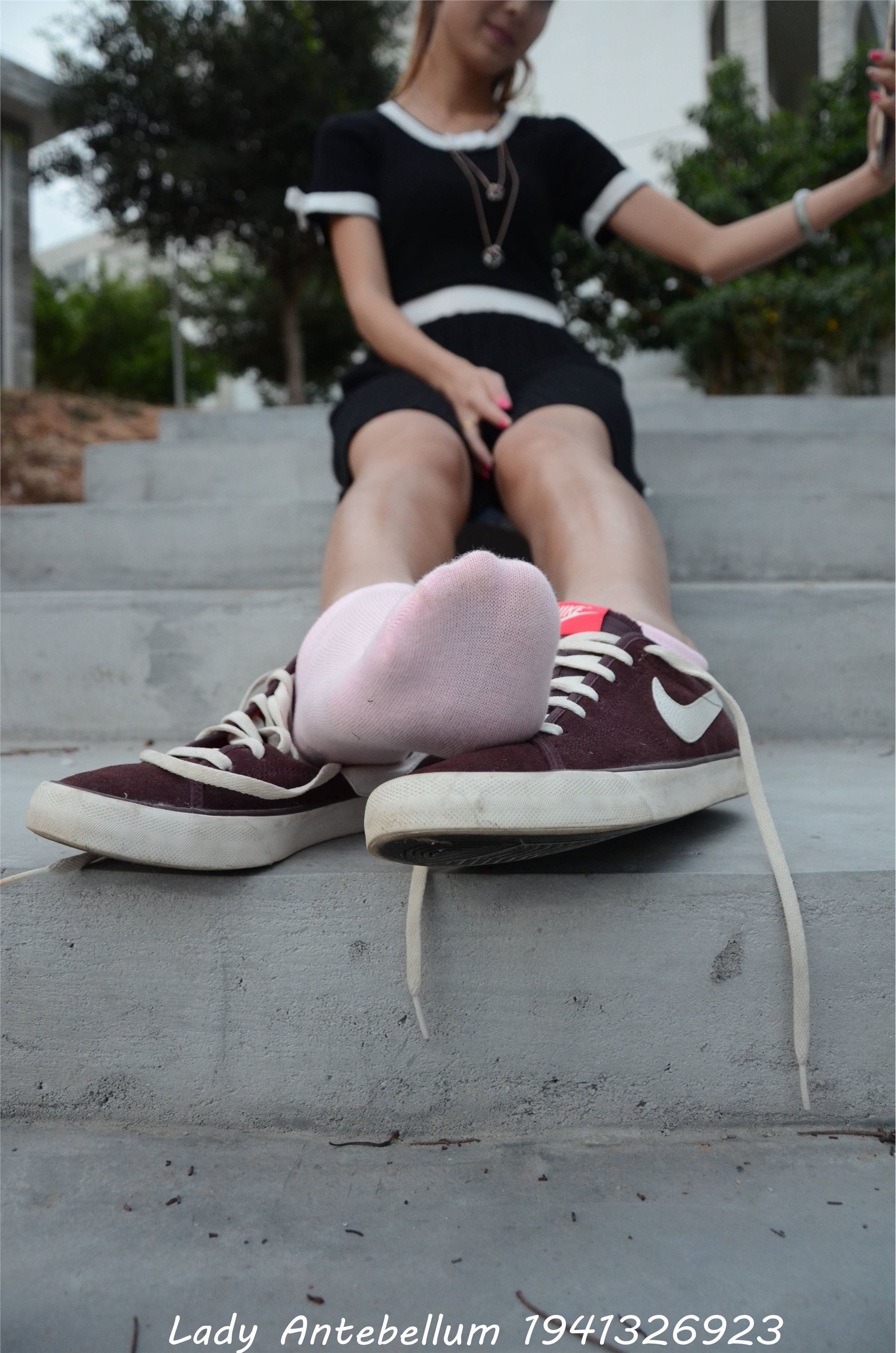 战前女神  恋足美腿棉袜女神级摄影套图 101