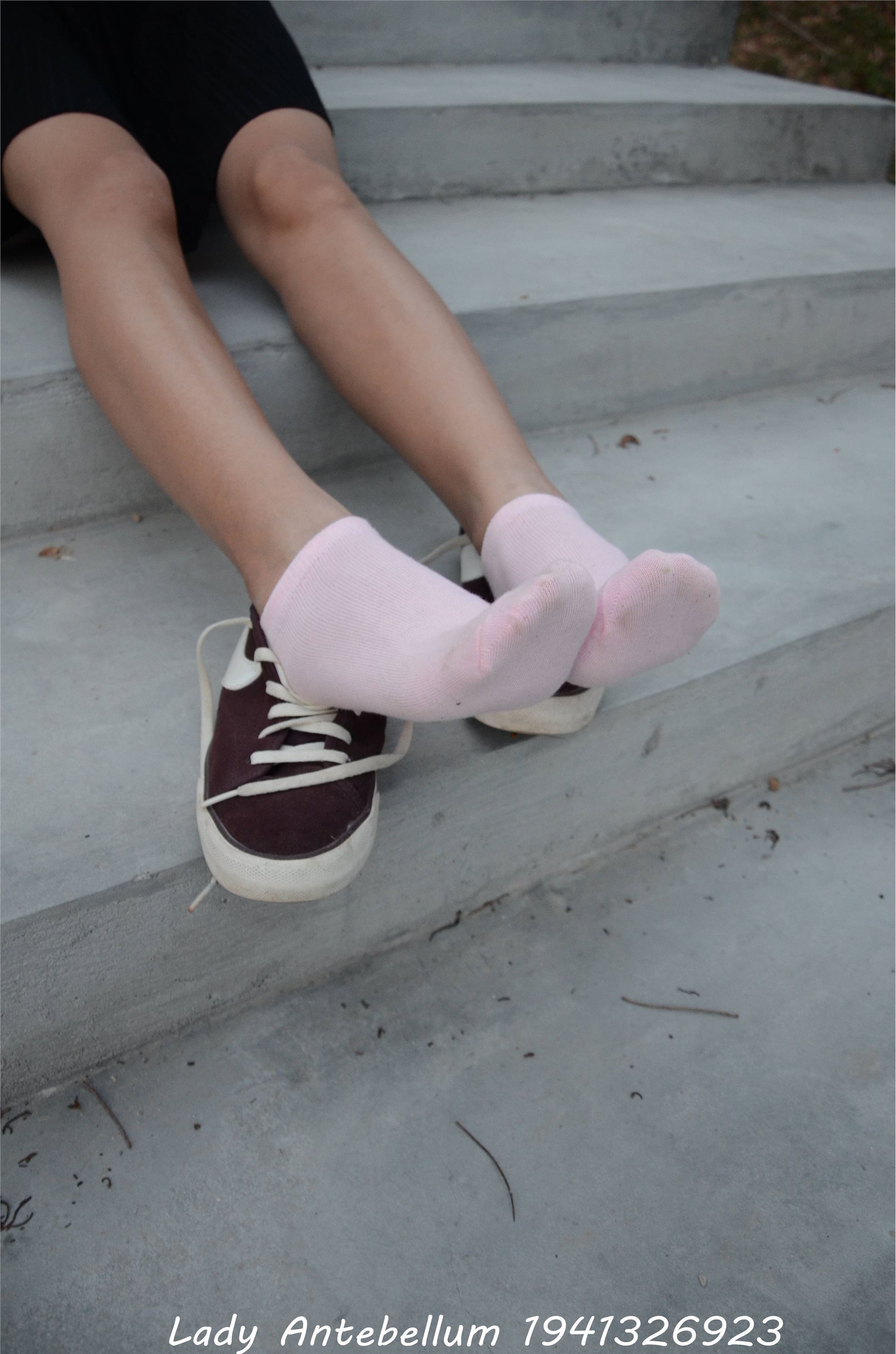 战前女神  恋足美腿棉袜女神级摄影套图 101