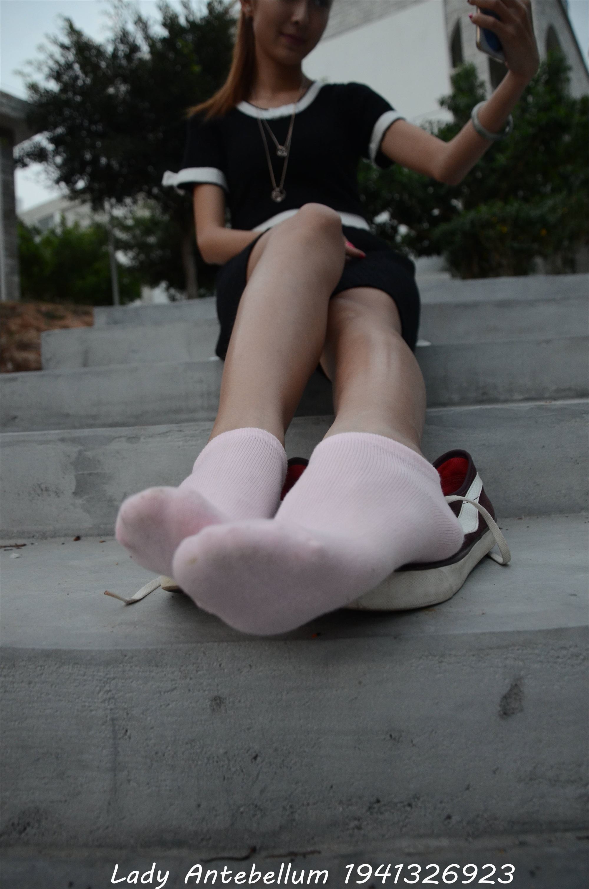 战前女神  恋足美腿棉袜女神级摄影套图 101