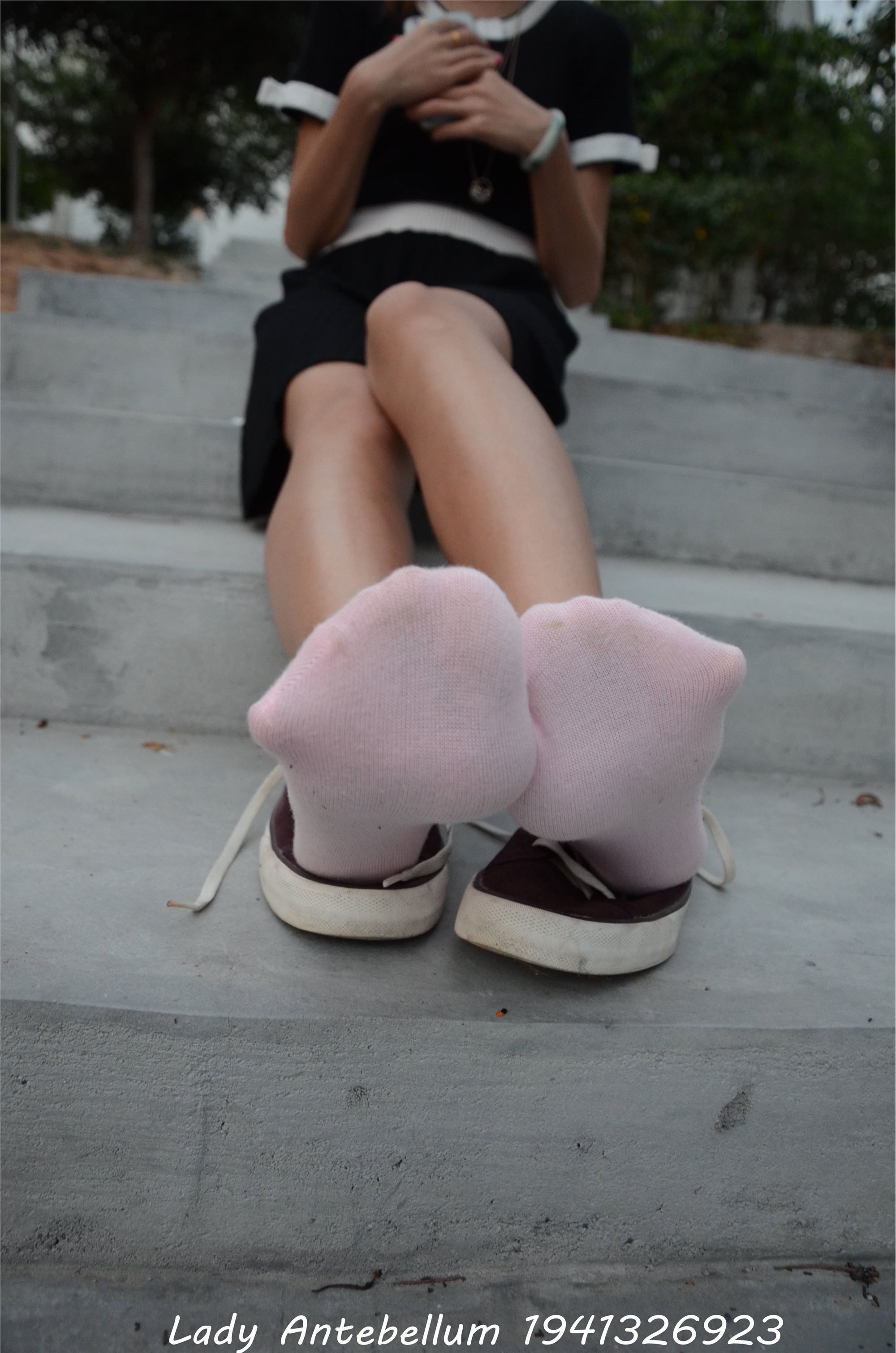 战前女神  恋足美腿棉袜女神级摄影套图 101