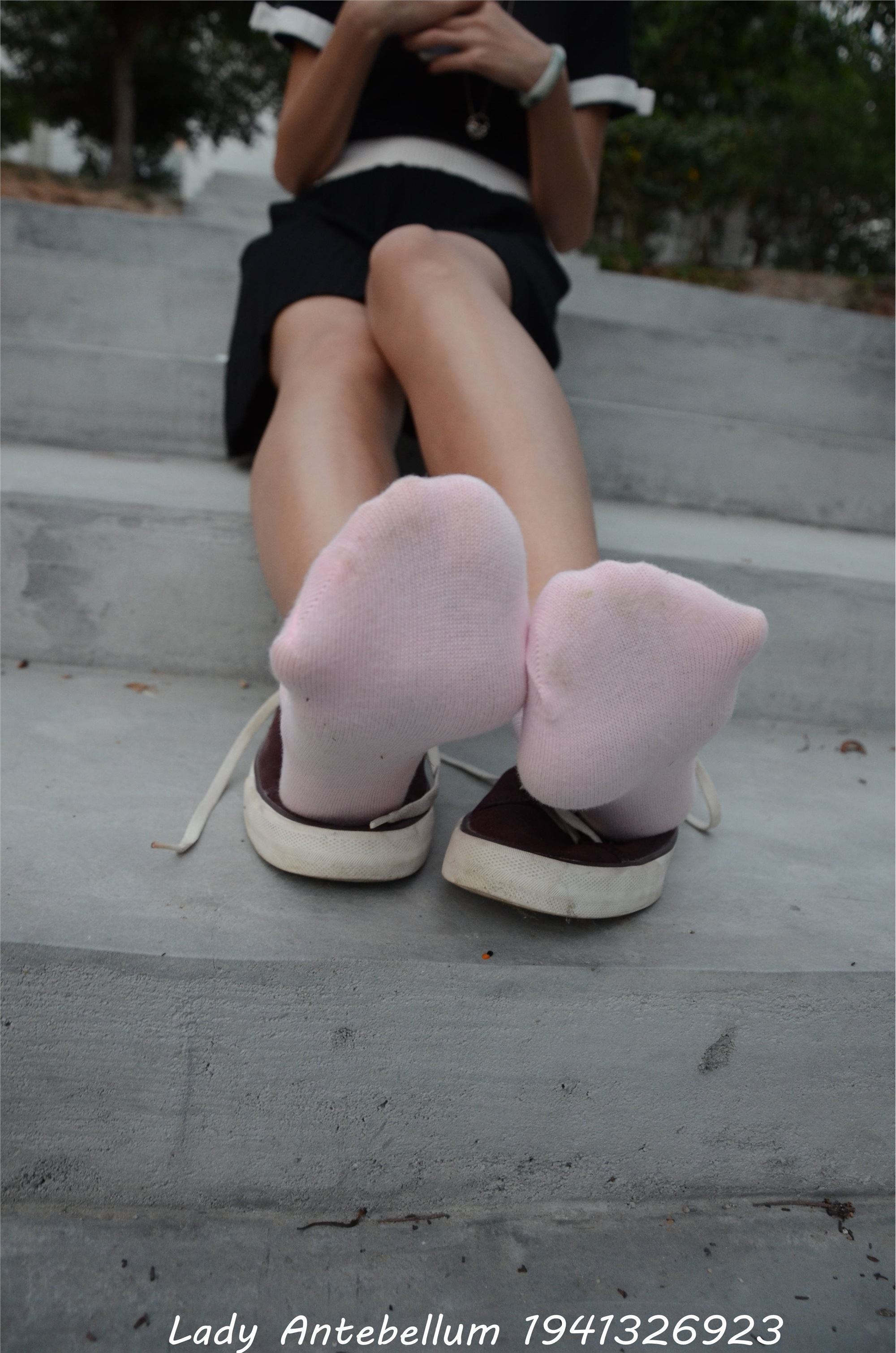 战前女神  恋足美腿棉袜女神级摄影套图 101