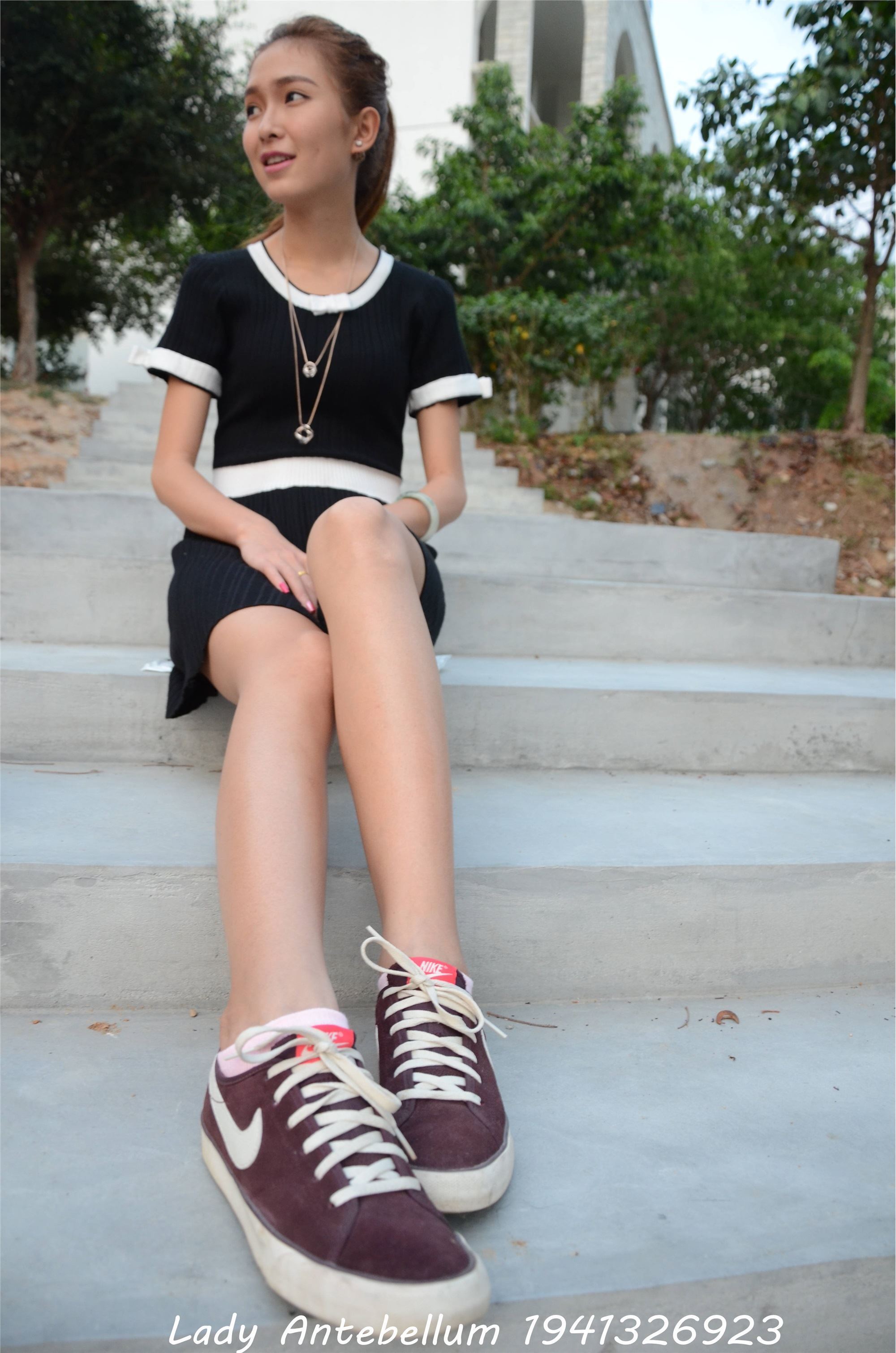 战前女神  恋足美腿棉袜女神级摄影套图 101