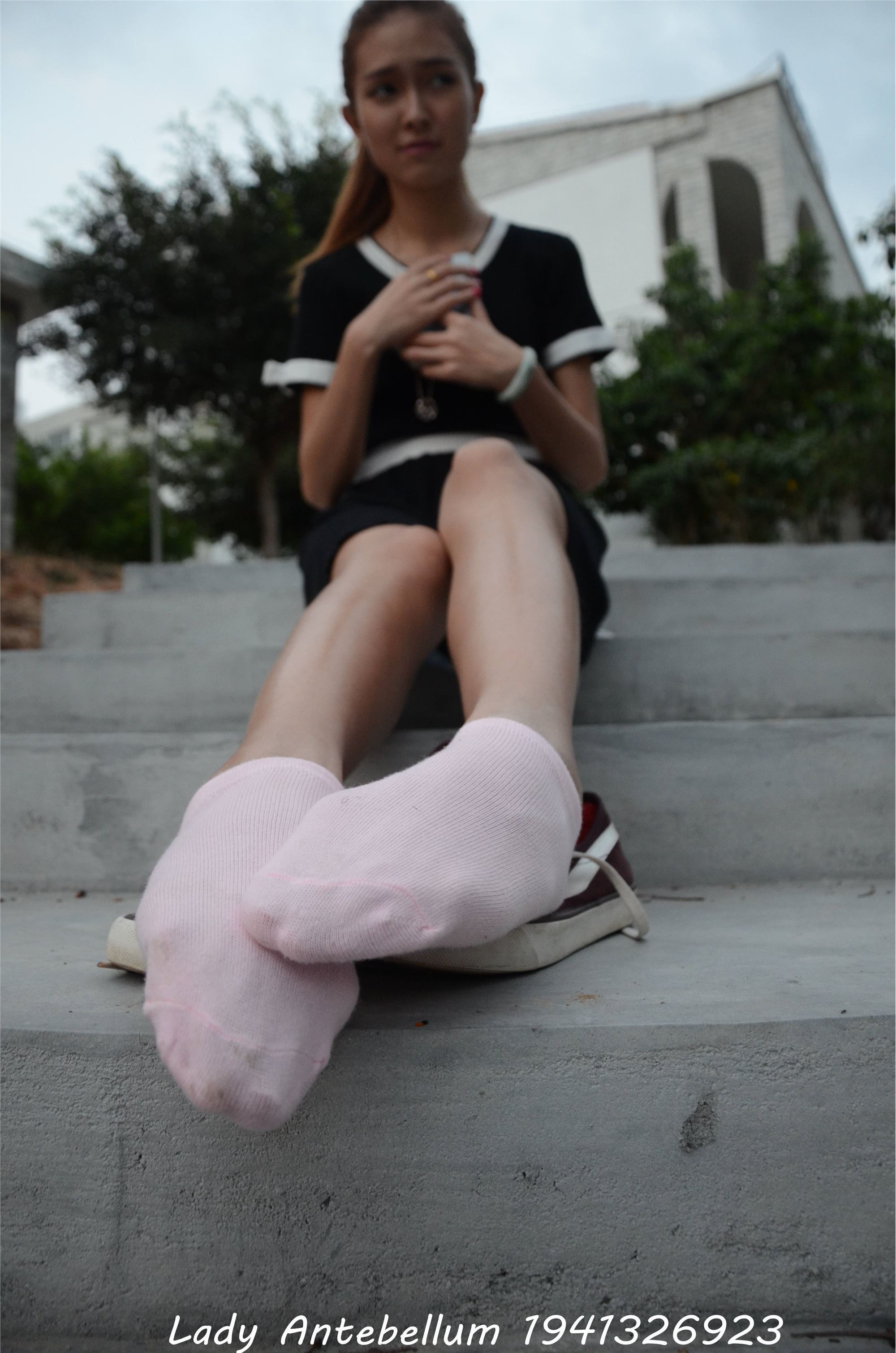 战前女神  恋足美腿棉袜女神级摄影套图 101