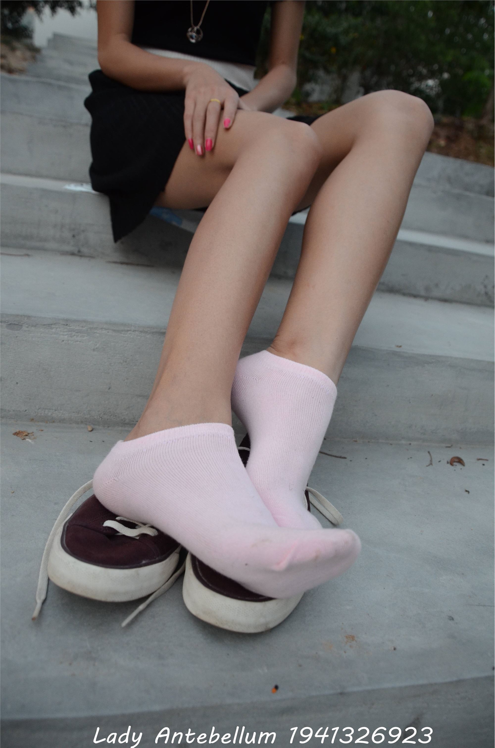 战前女神  恋足美腿棉袜女神级摄影套图 101