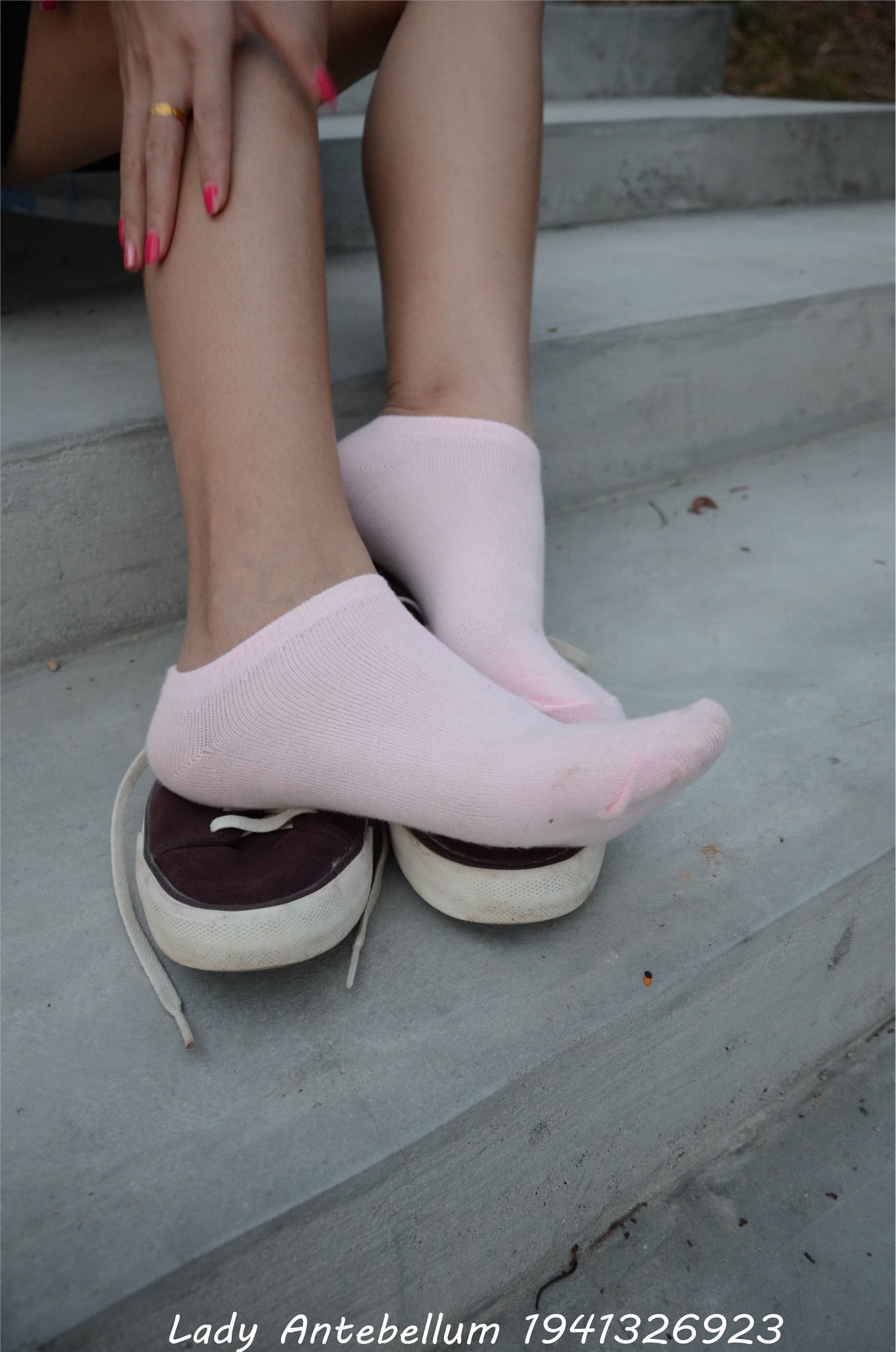 战前女神  恋足美腿棉袜女神级摄影套图 101