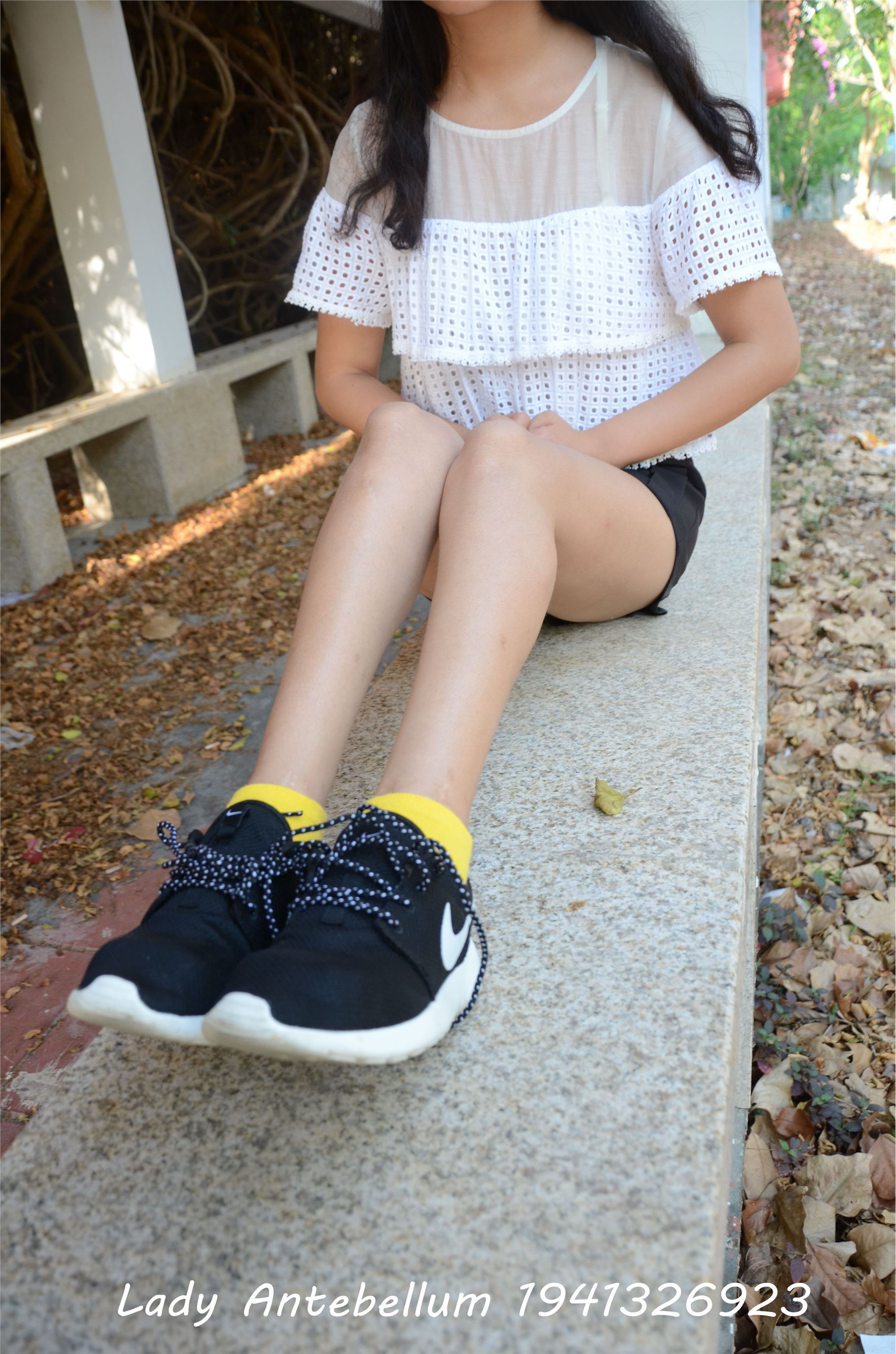 战前女神  恋足美腿棉袜女神级摄影套图 102