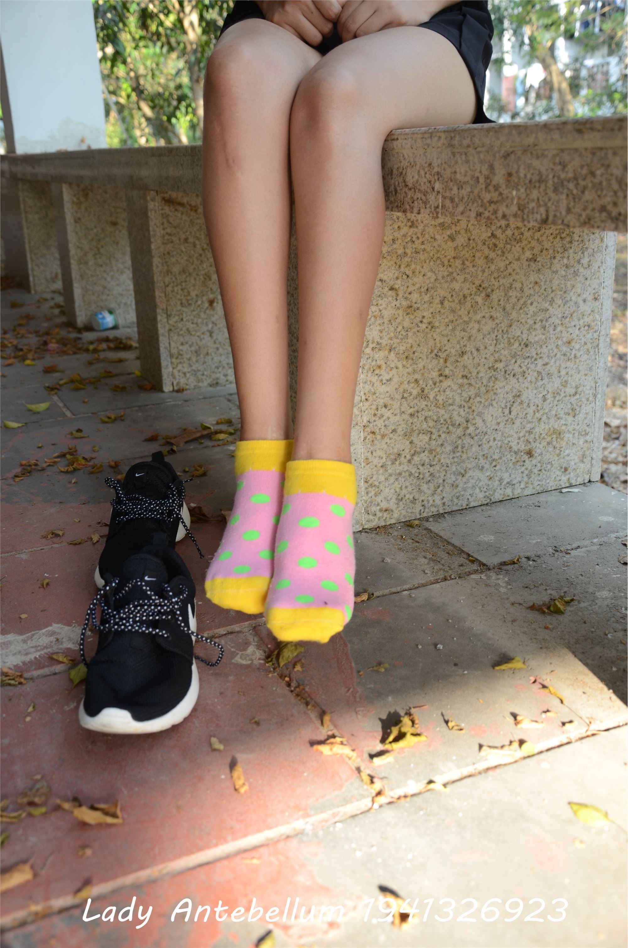 战前女神  恋足美腿棉袜女神级摄影套图 102