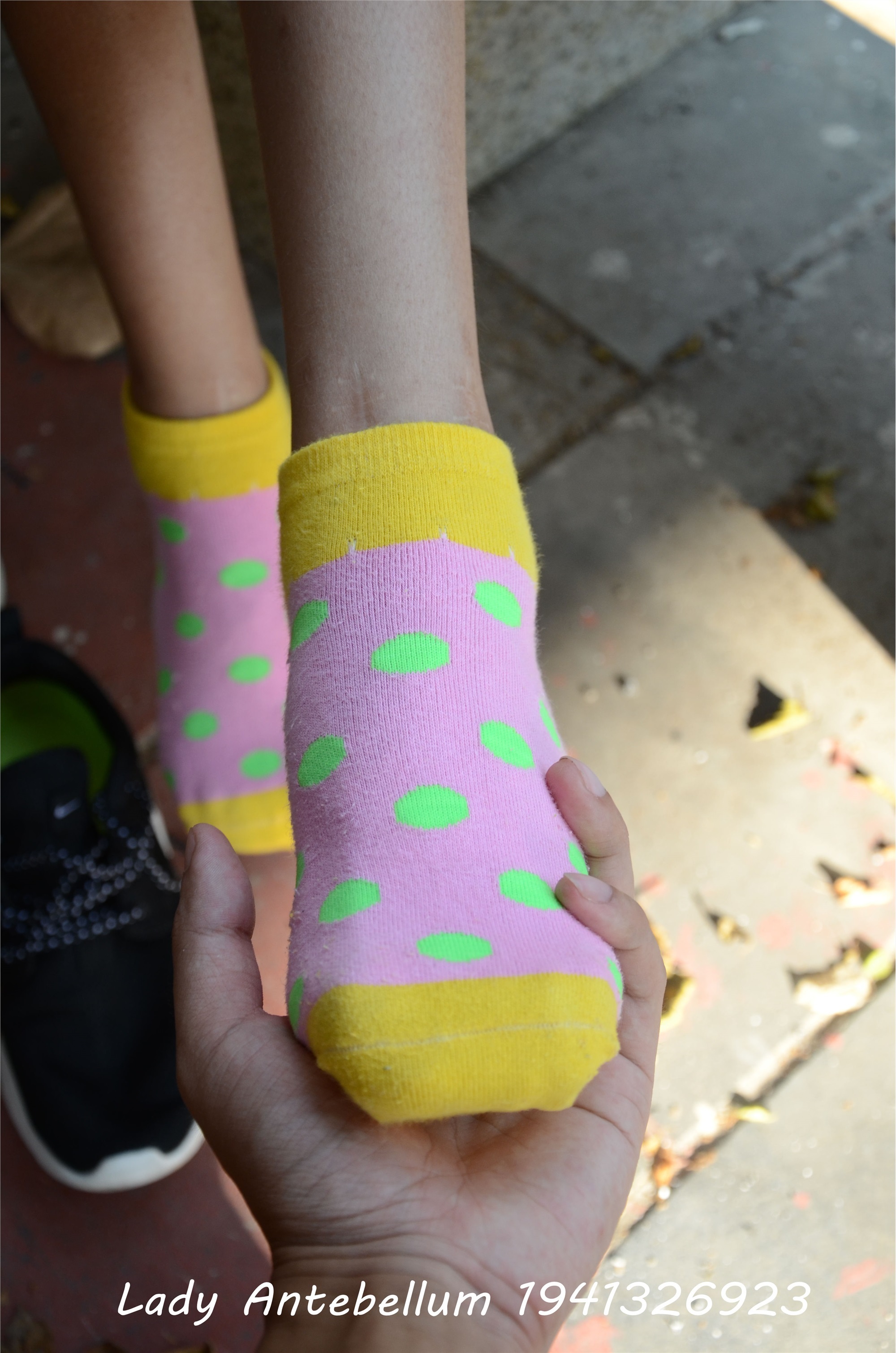 战前女神  恋足美腿棉袜女神级摄影套图 102