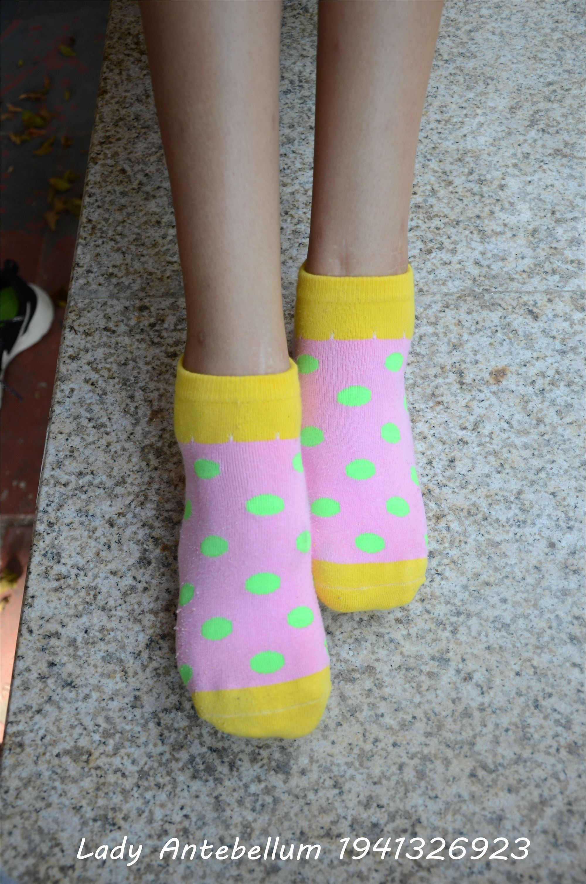 战前女神  恋足美腿棉袜女神级摄影套图 102