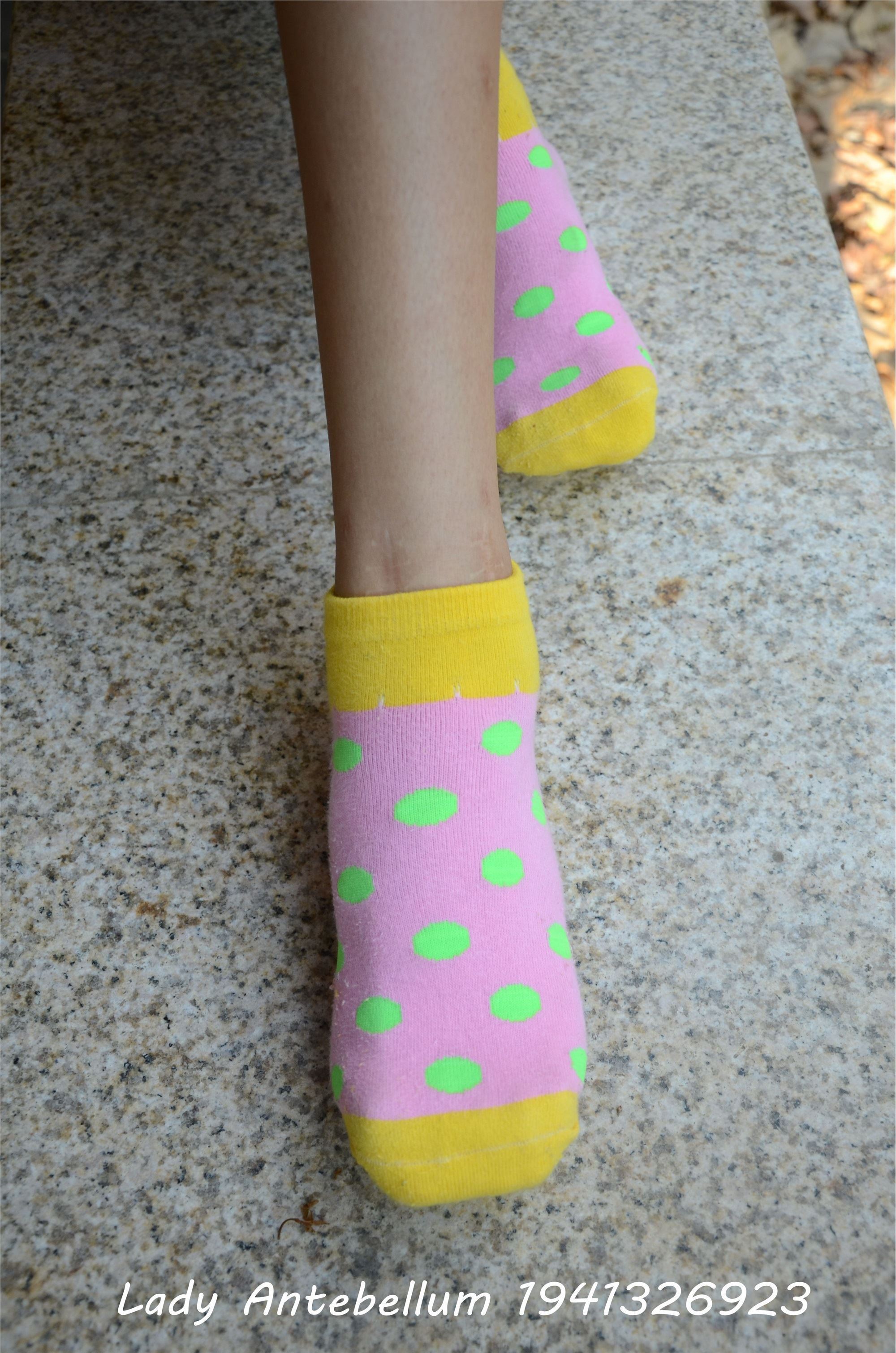 战前女神  恋足美腿棉袜女神级摄影套图 102