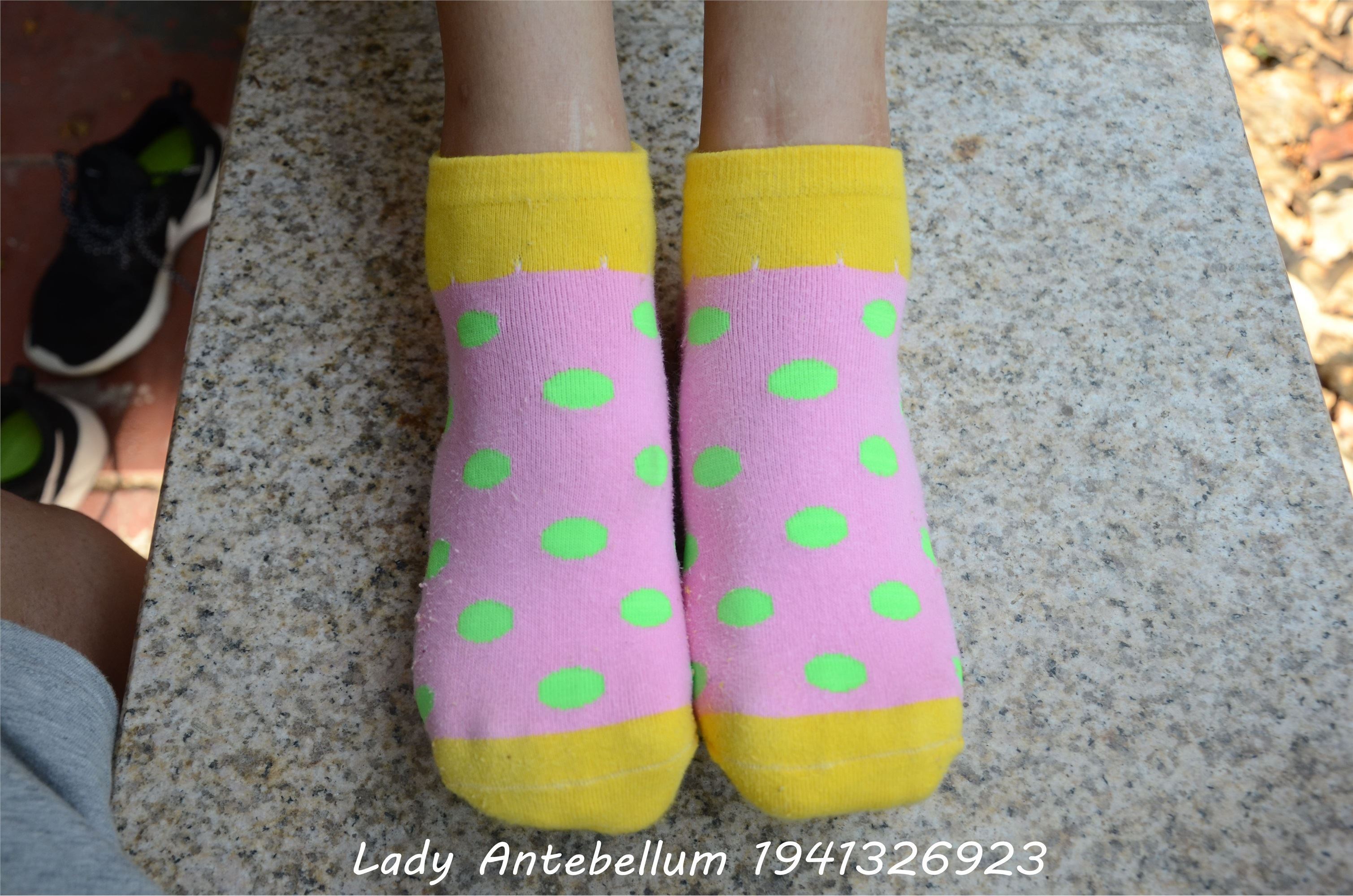 战前女神  恋足美腿棉袜女神级摄影套图 102