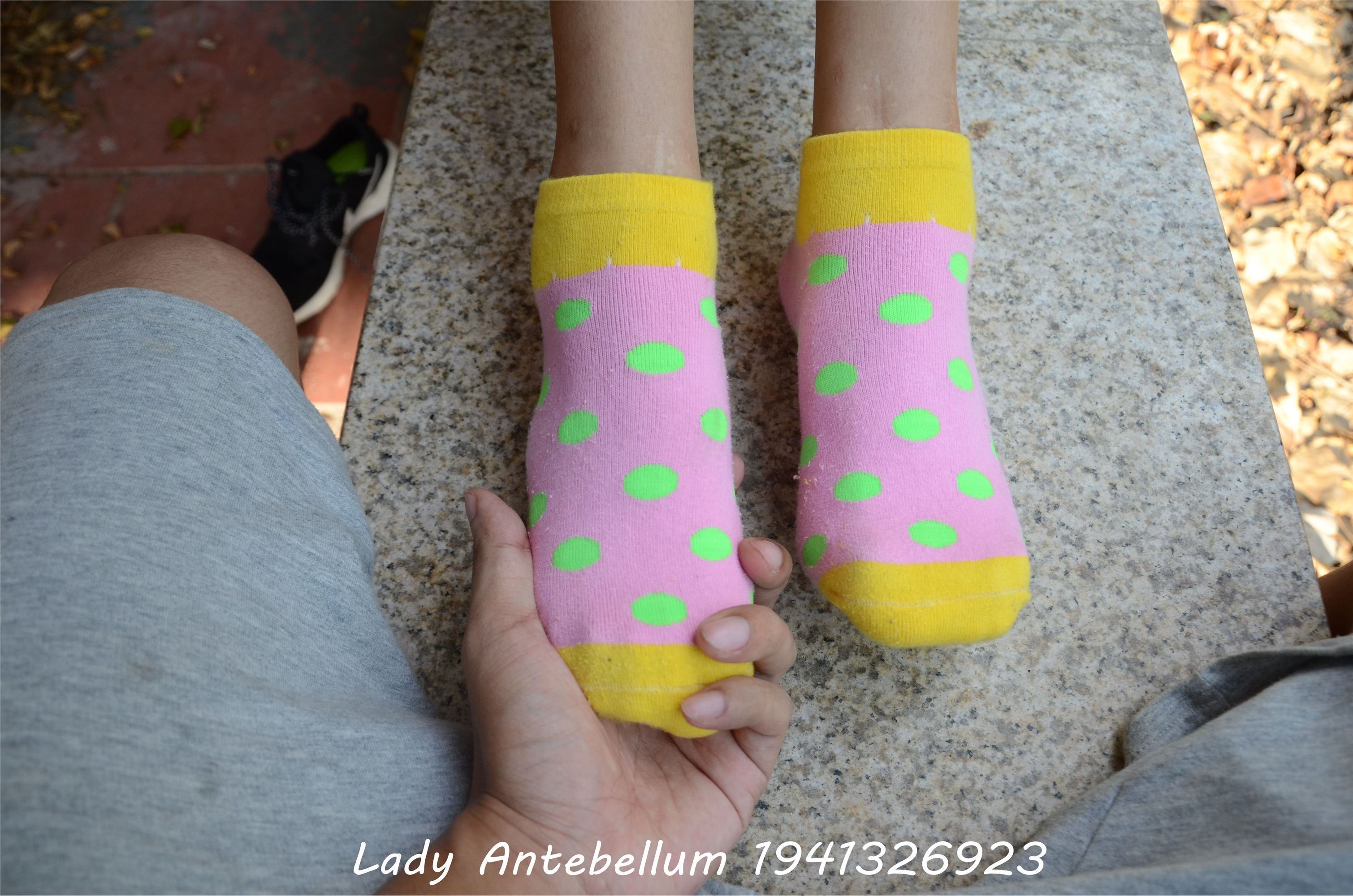 战前女神  恋足美腿棉袜女神级摄影套图 102