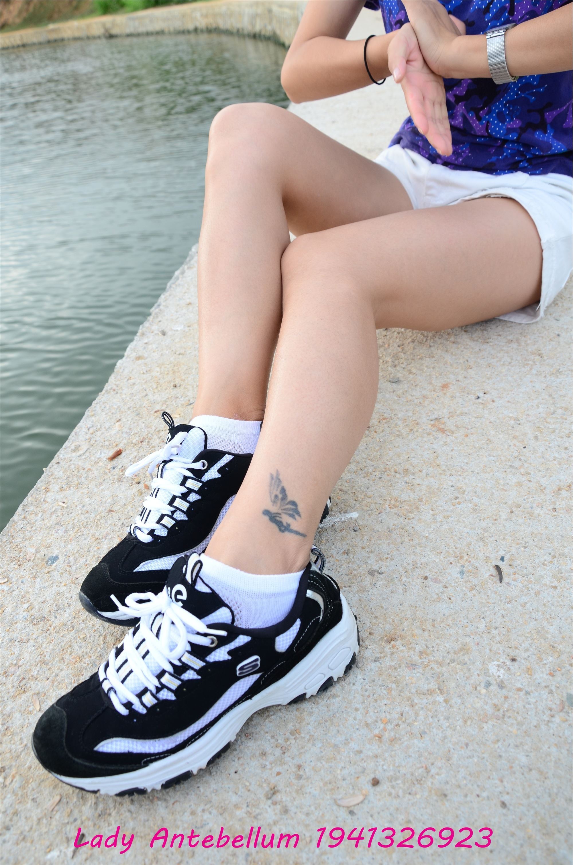 战前女神  恋足美腿棉袜女神级摄影套图 091