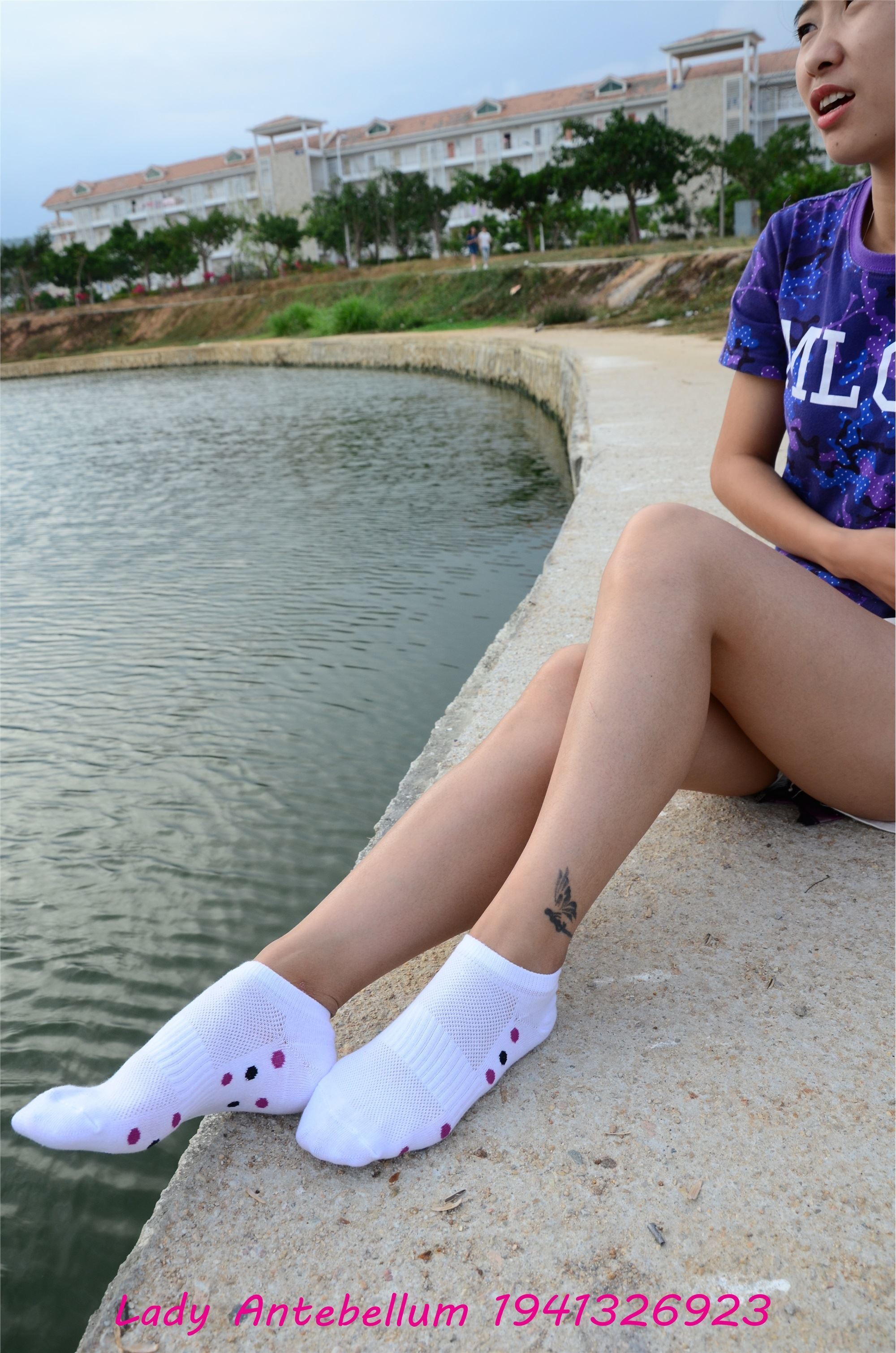 战前女神  恋足美腿棉袜女神级摄影套图 091