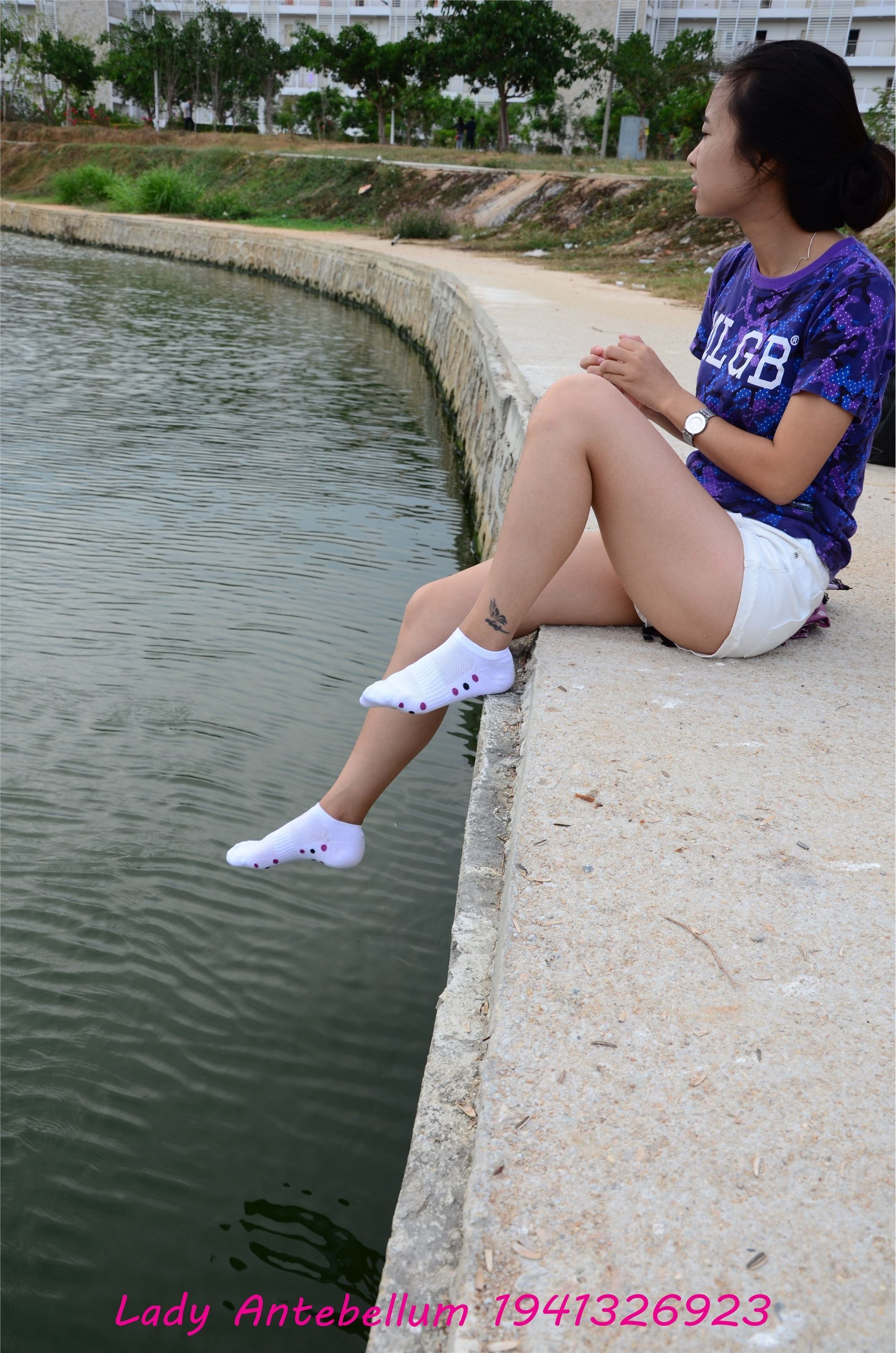 战前女神  恋足美腿棉袜女神级摄影套图 091