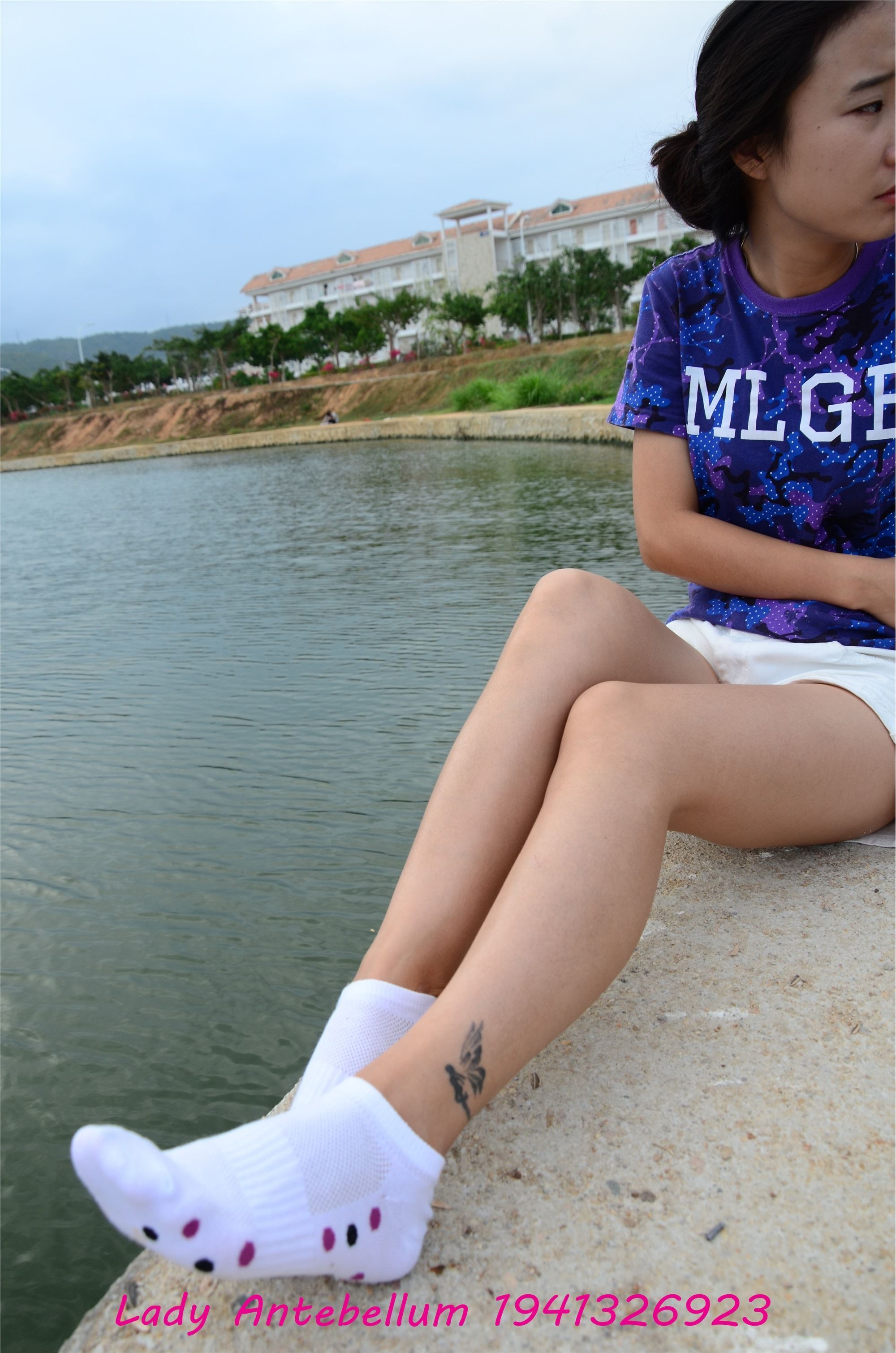 战前女神  恋足美腿棉袜女神级摄影套图 091