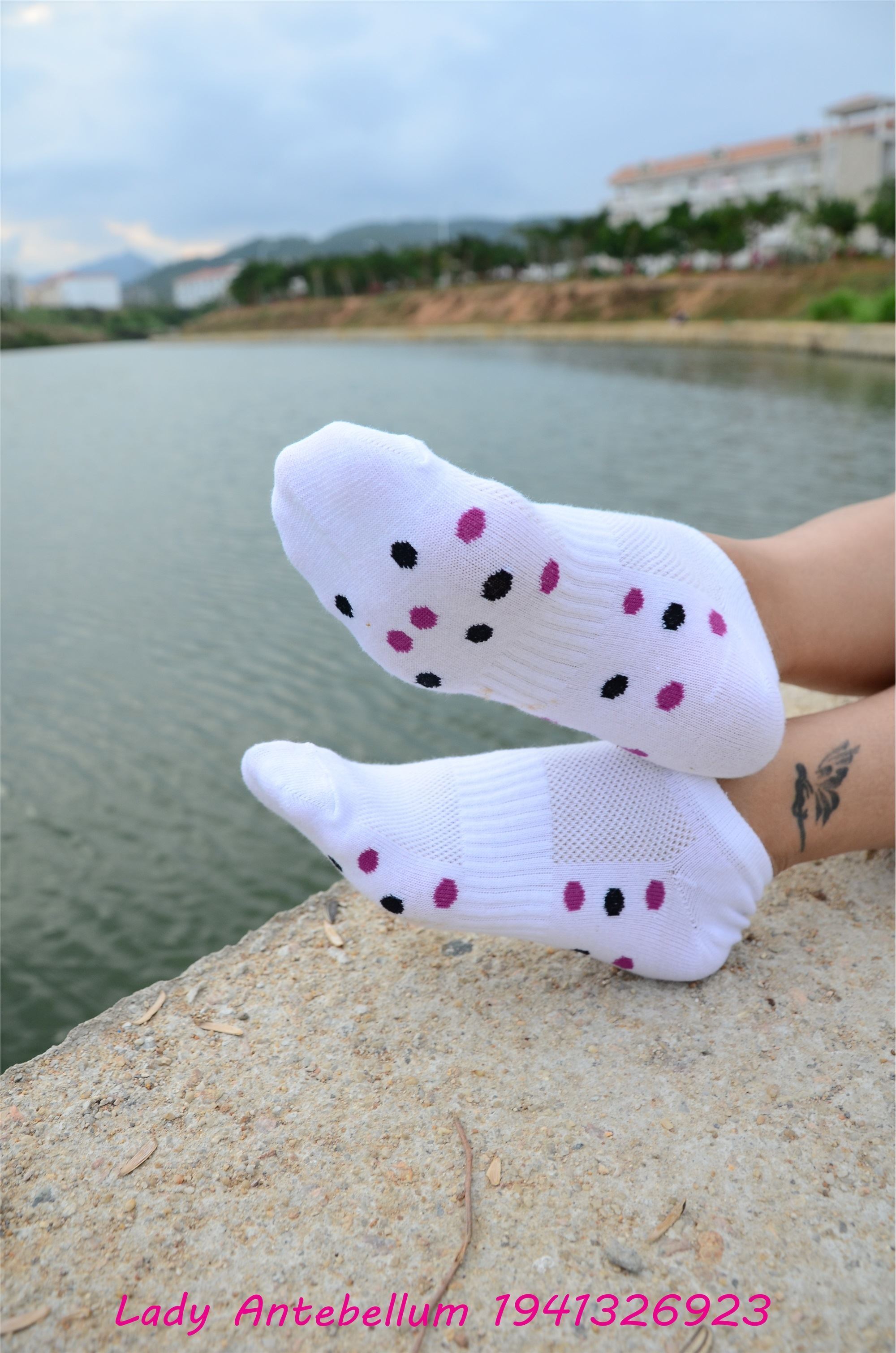 战前女神  恋足美腿棉袜女神级摄影套图 091