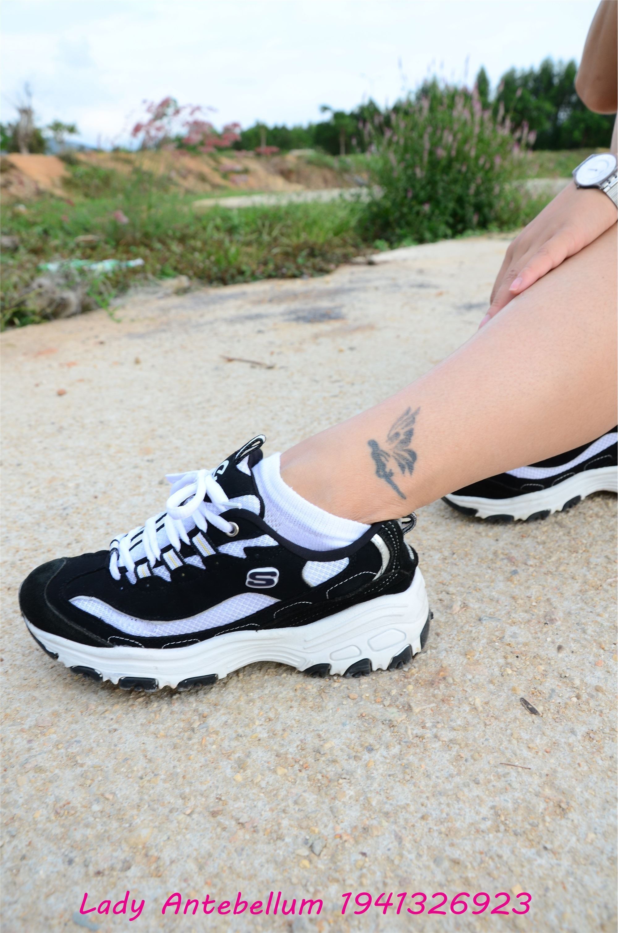 战前女神  恋足美腿棉袜女神级摄影套图 091