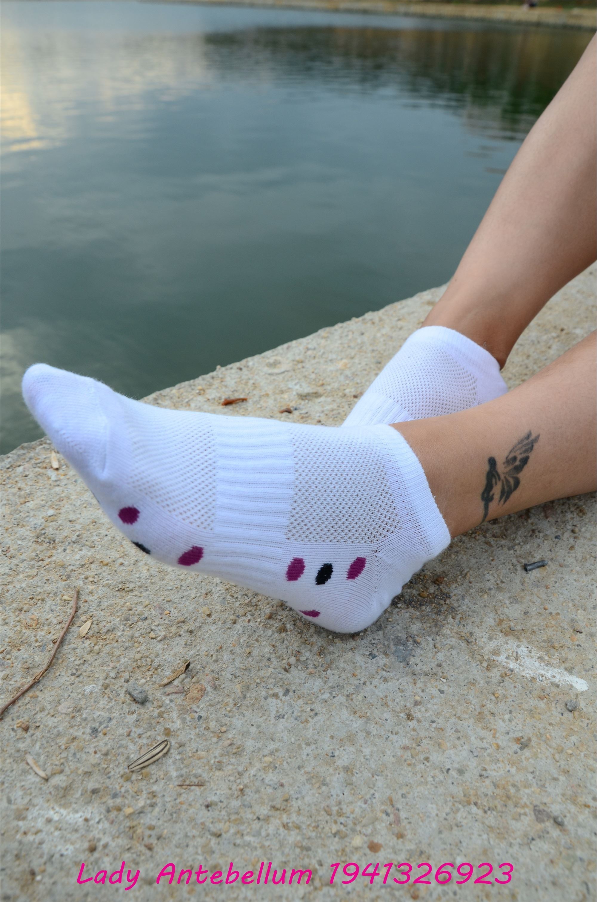 战前女神  恋足美腿棉袜女神级摄影套图 091