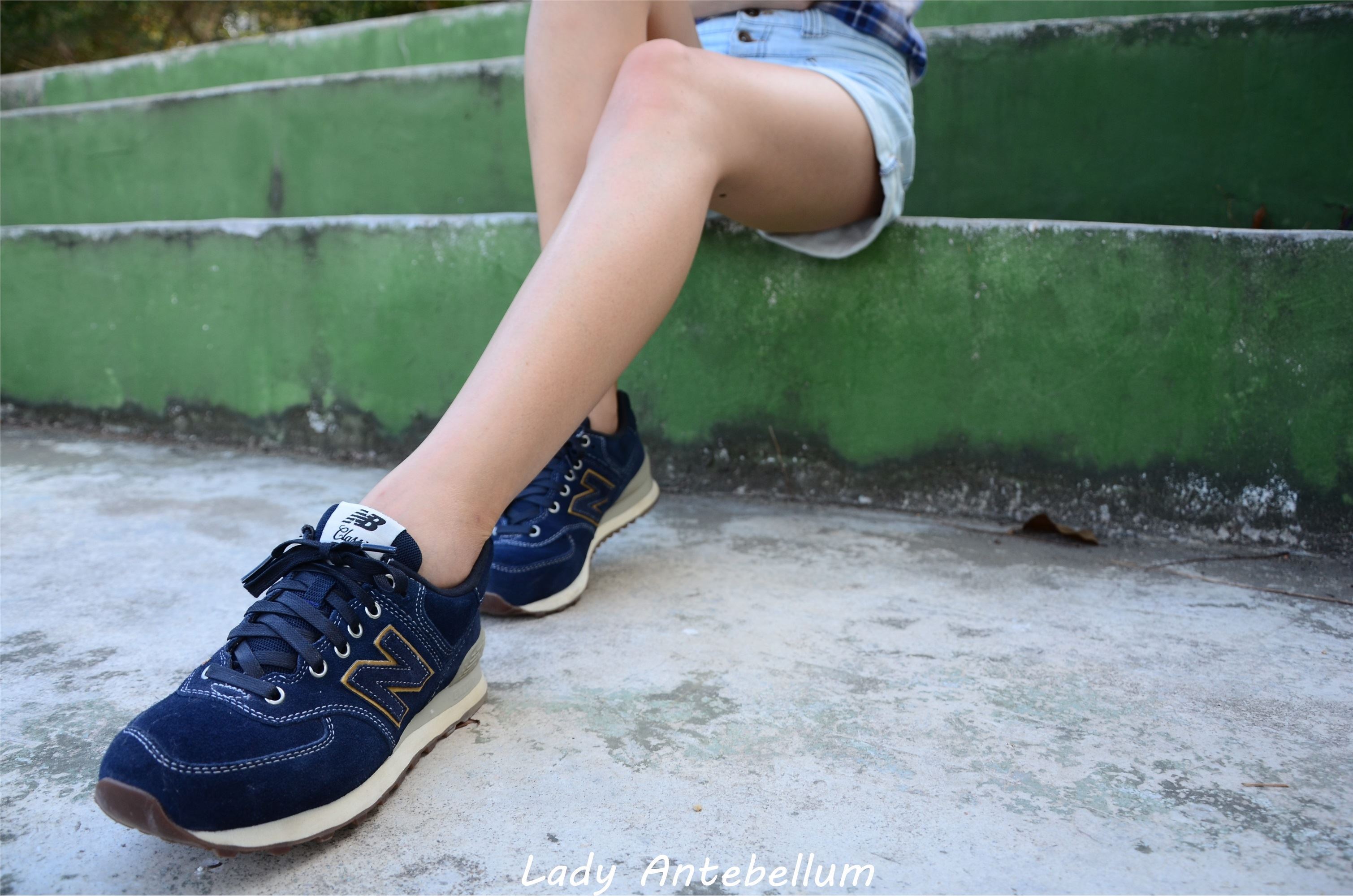 战前女神  恋足美腿棉袜女神级摄影套图 092