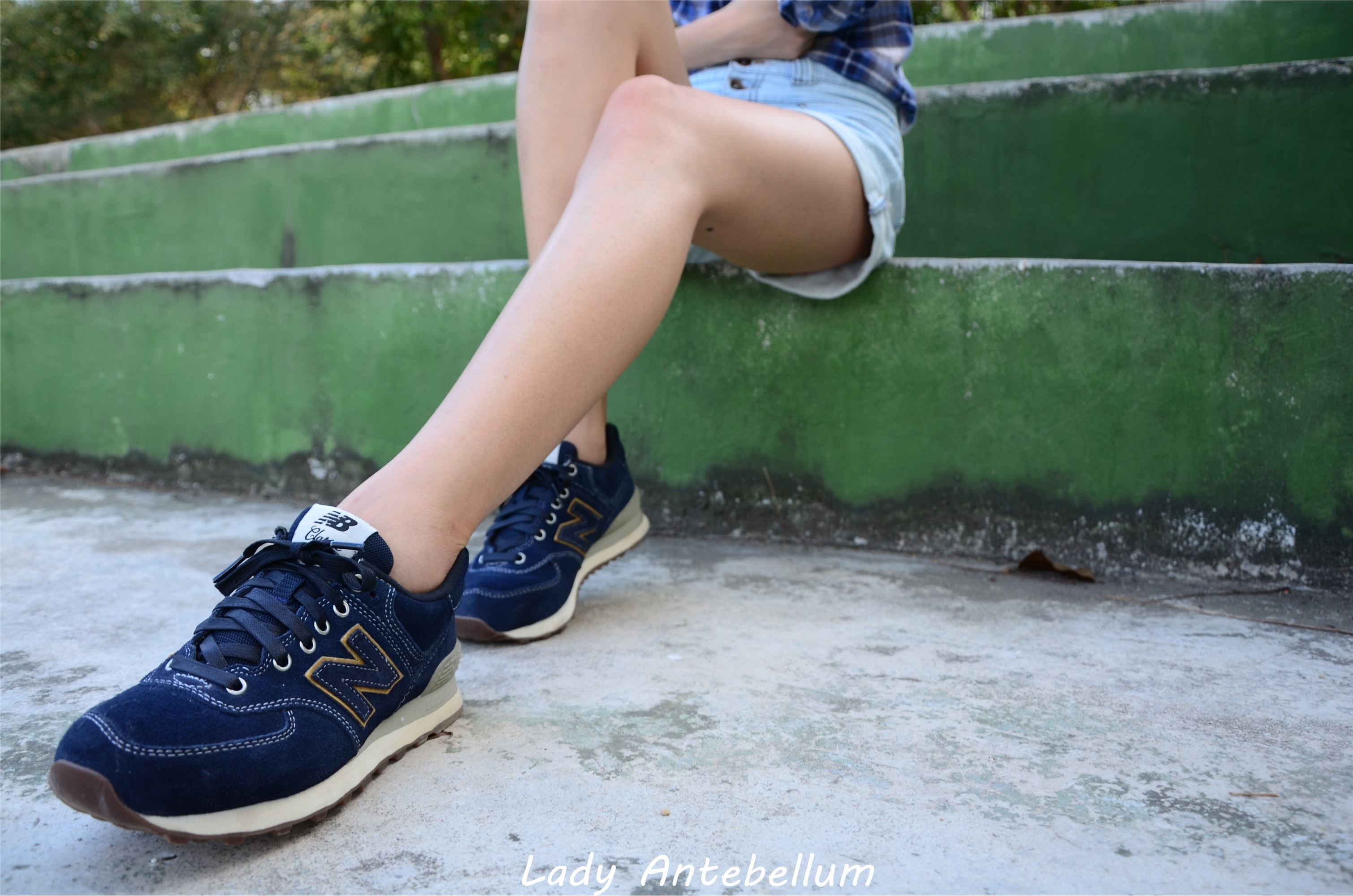 战前女神  恋足美腿棉袜女神级摄影套图 092