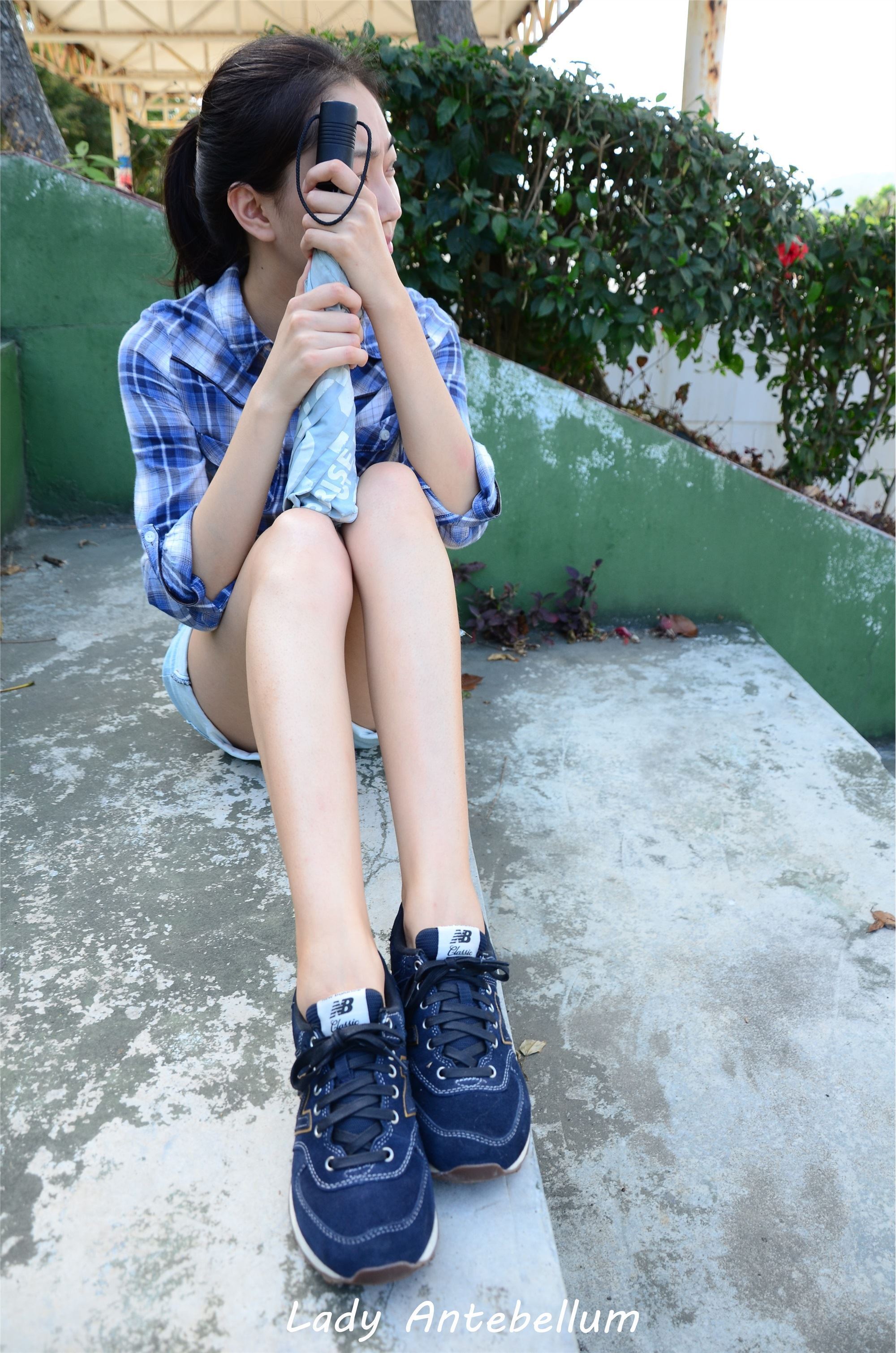 战前女神  恋足美腿棉袜女神级摄影套图 092