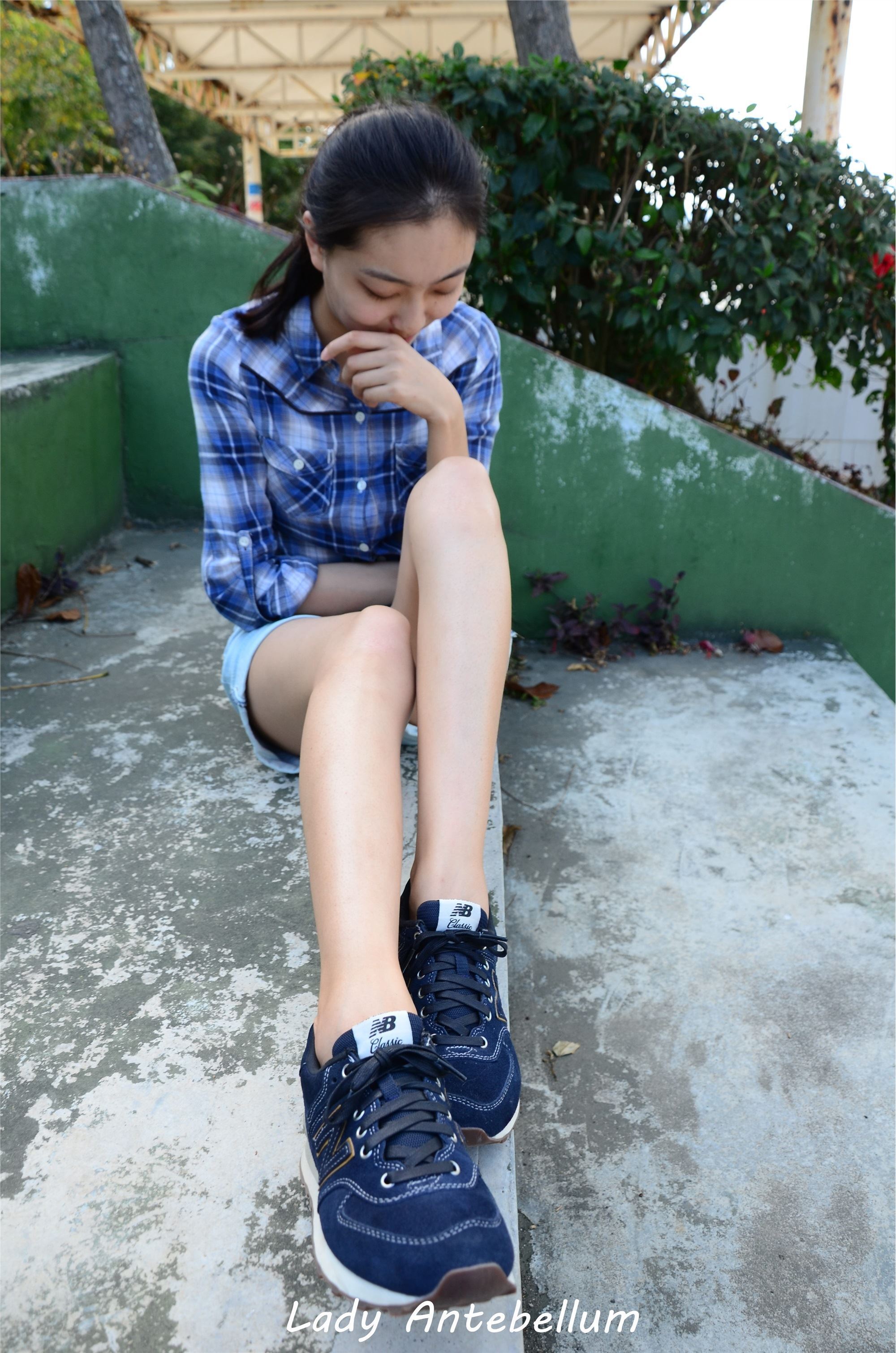 战前女神  恋足美腿棉袜女神级摄影套图 092