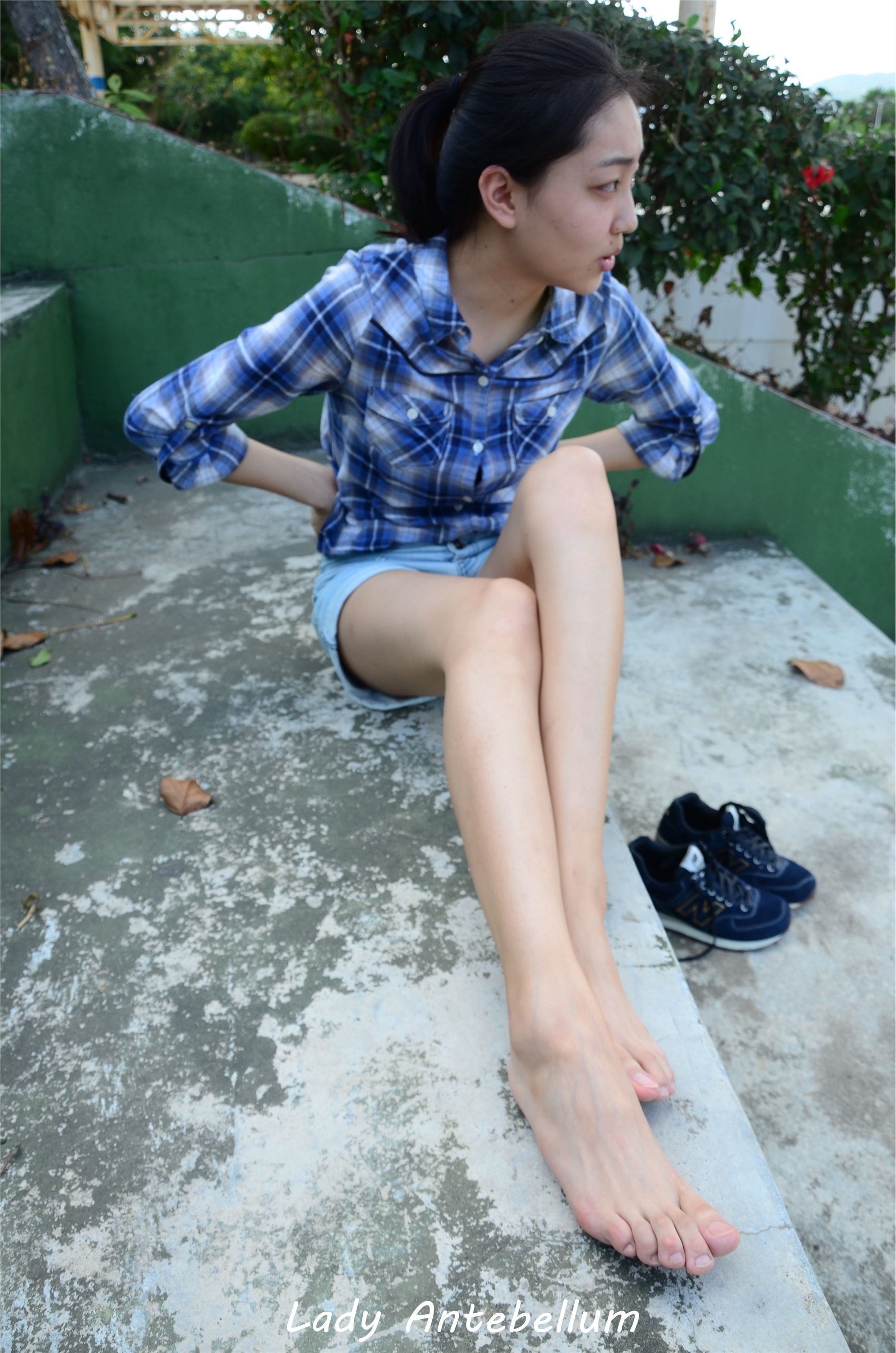 战前女神  恋足美腿棉袜女神级摄影套图 092