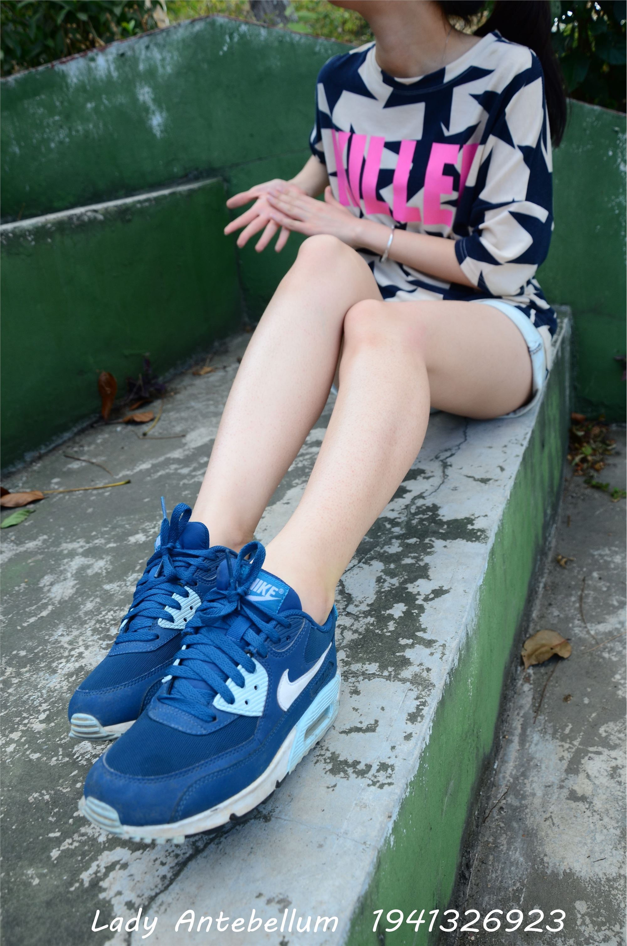 战前女神  恋足美腿棉袜女神级摄影套图 093