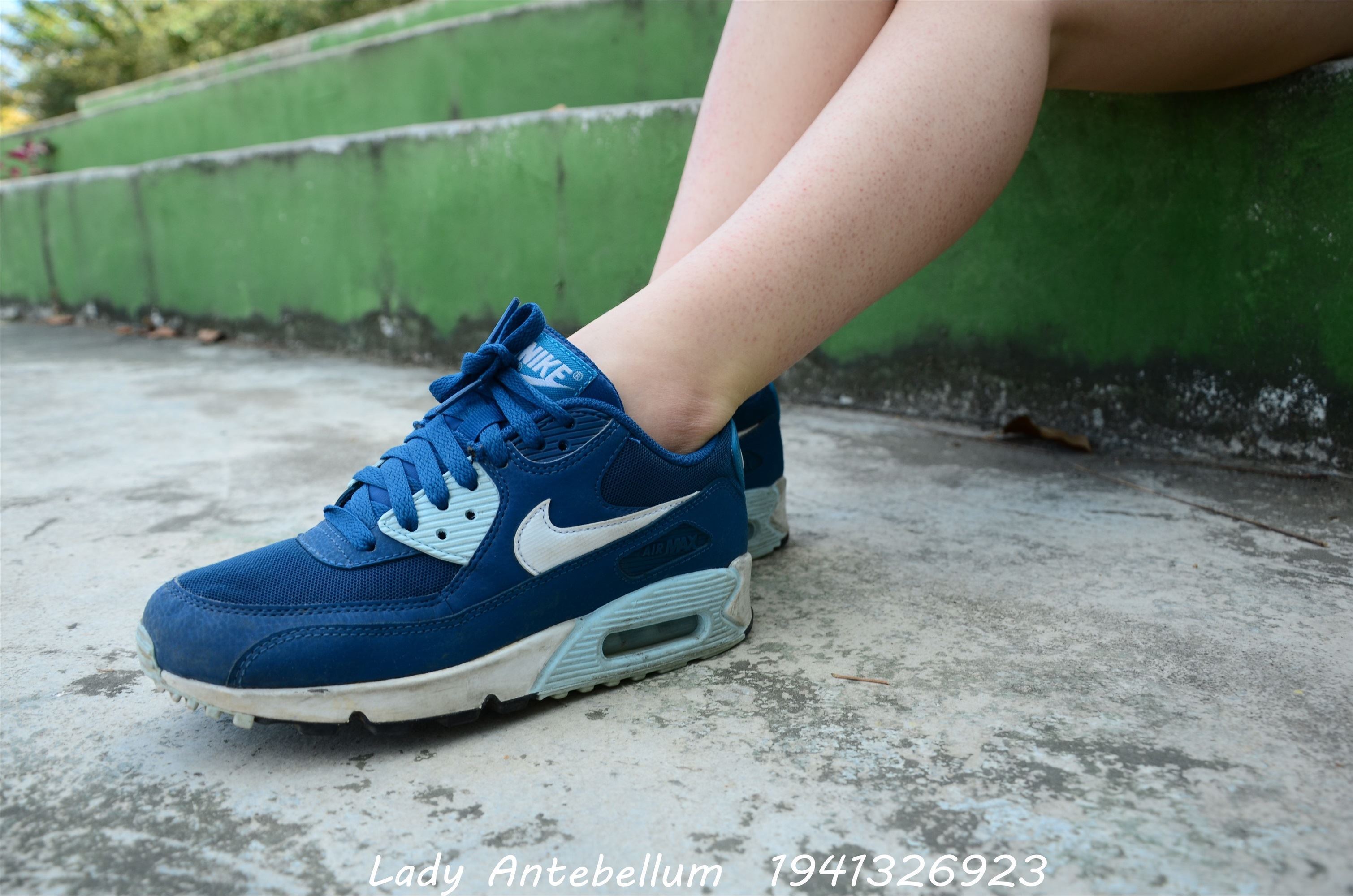 战前女神  恋足美腿棉袜女神级摄影套图 093