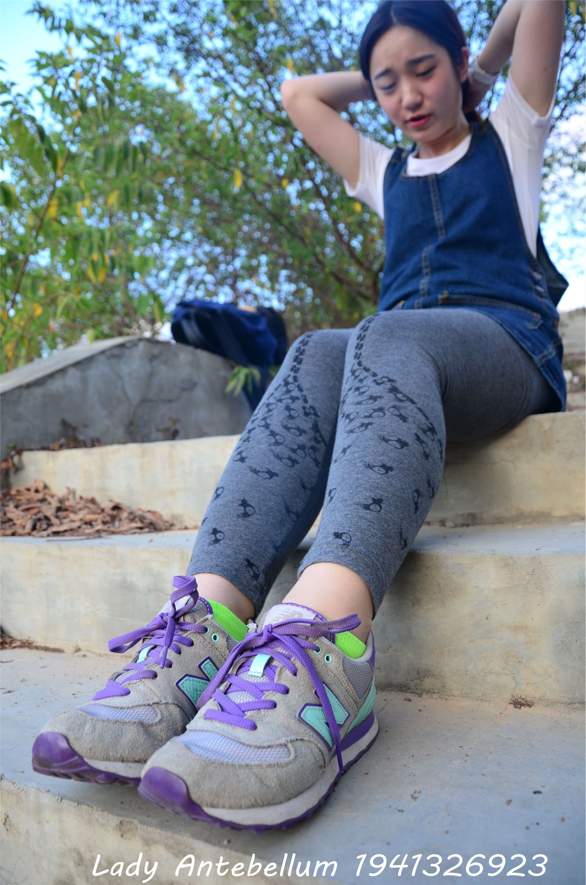 战前女神  恋足美腿棉袜女神级摄影套图 094