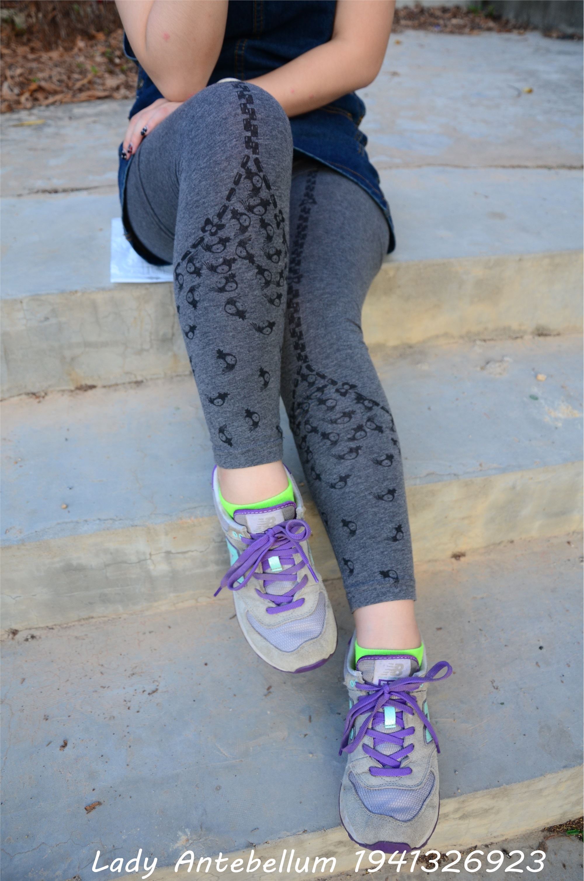 战前女神  恋足美腿棉袜女神级摄影套图 094