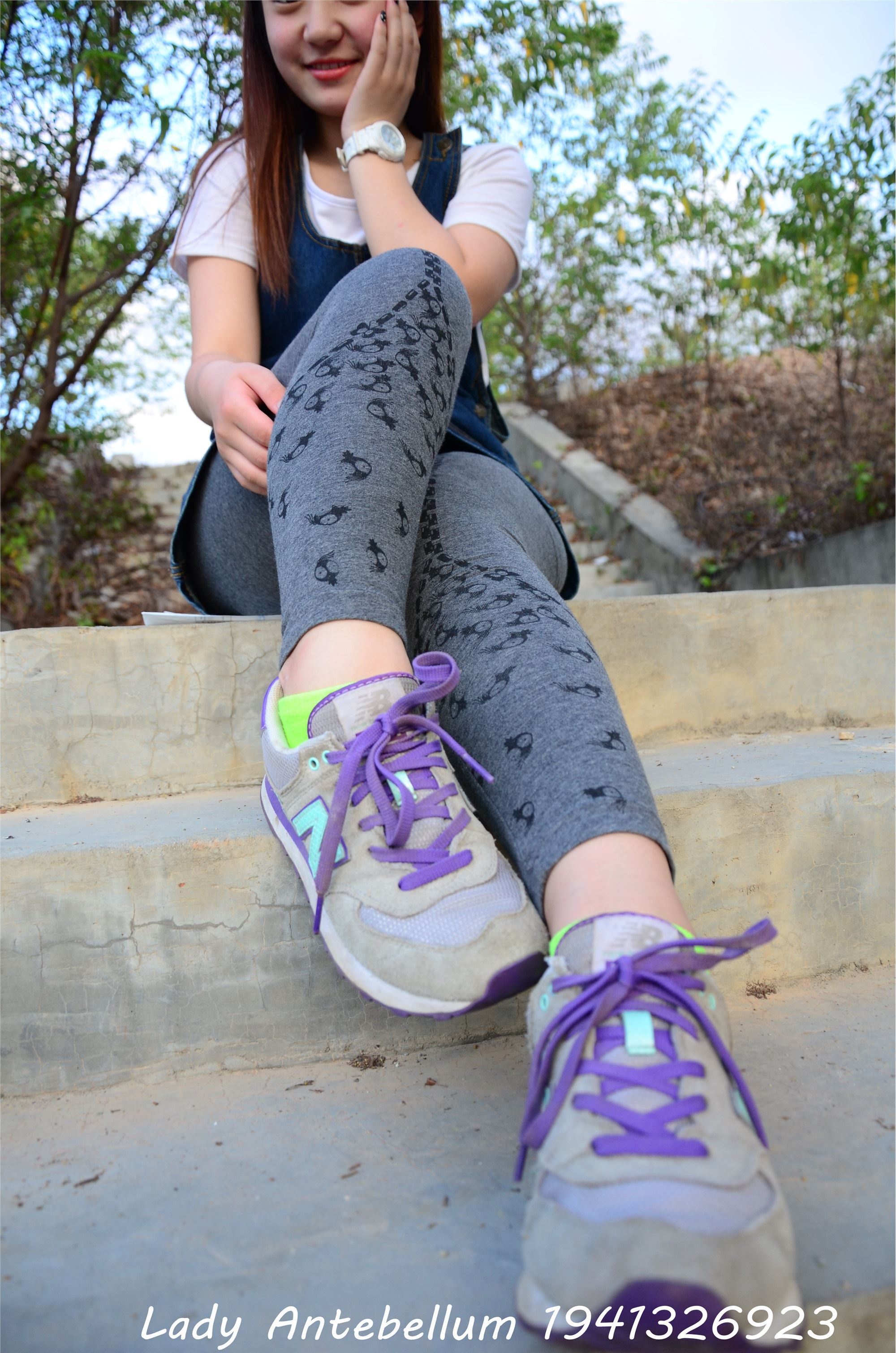 战前女神  恋足美腿棉袜女神级摄影套图 094